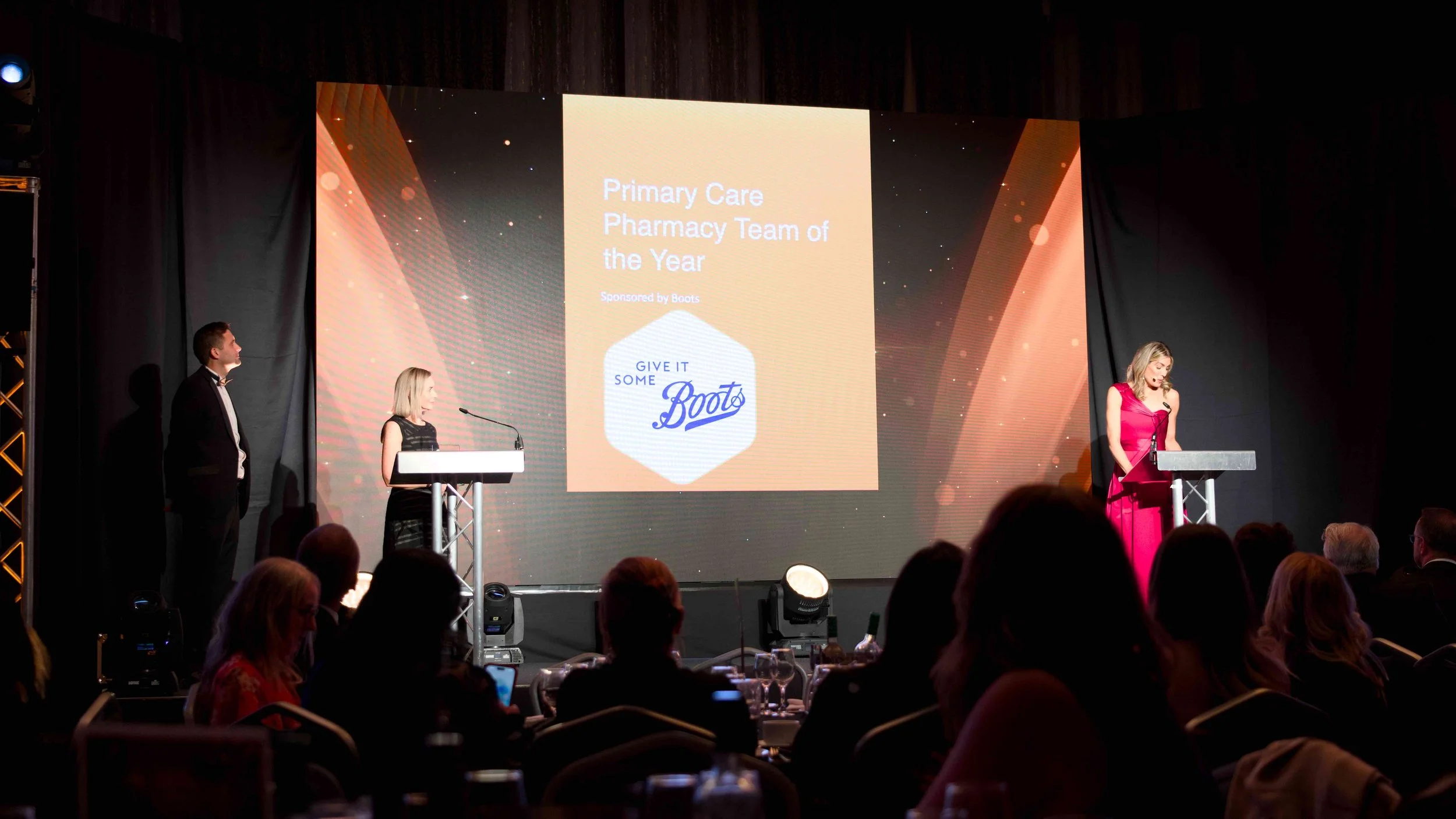 KyronMedia_TheValeHotel_PharmacyAwards2026_PresentingAwardsWEB_049.jpg