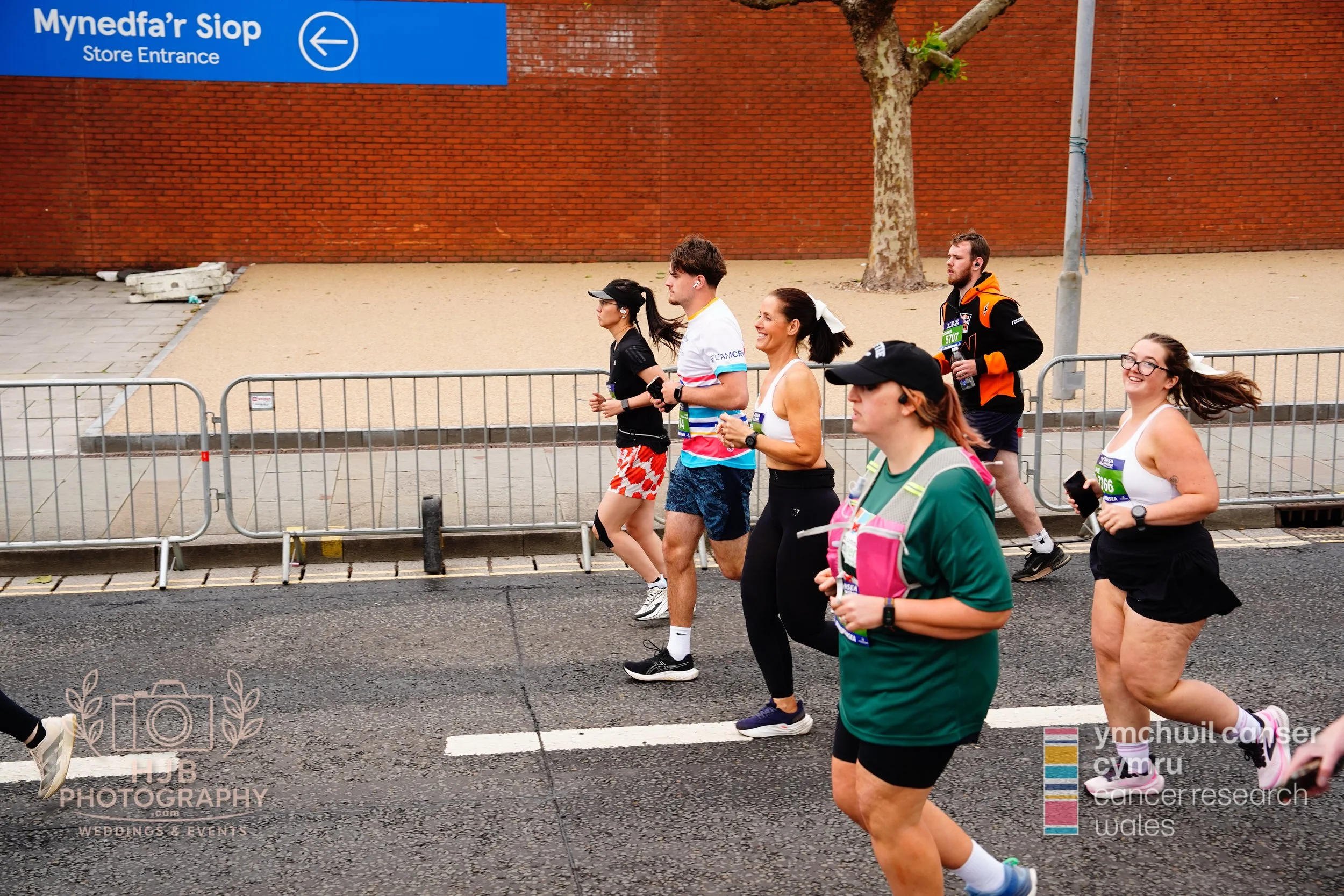 HJBphotography.com_CRWSwanseaHalf_2. The Start_05.jpg