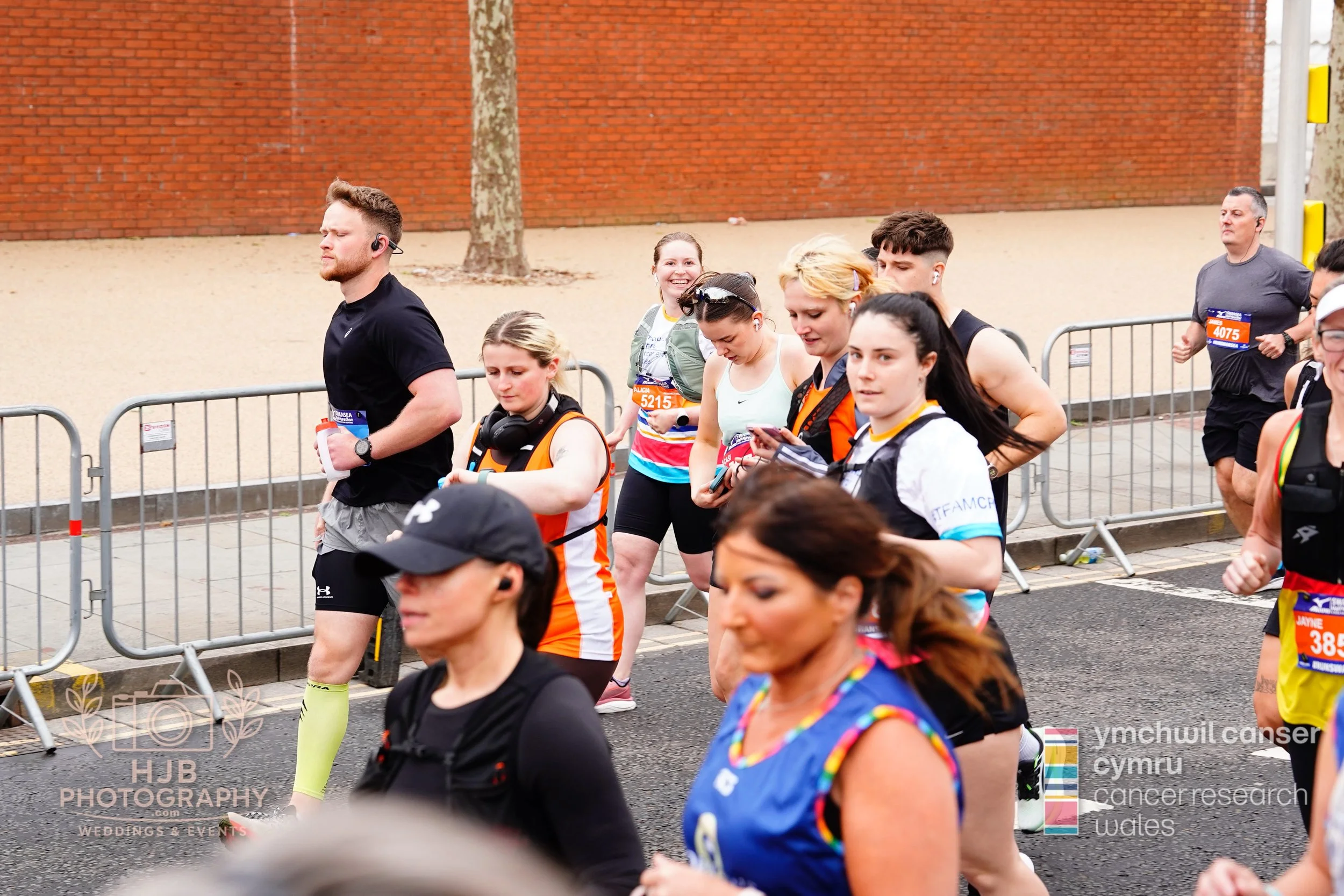 HJBphotography.com_CRWSwanseaHalf_2. The Start_61.jpg