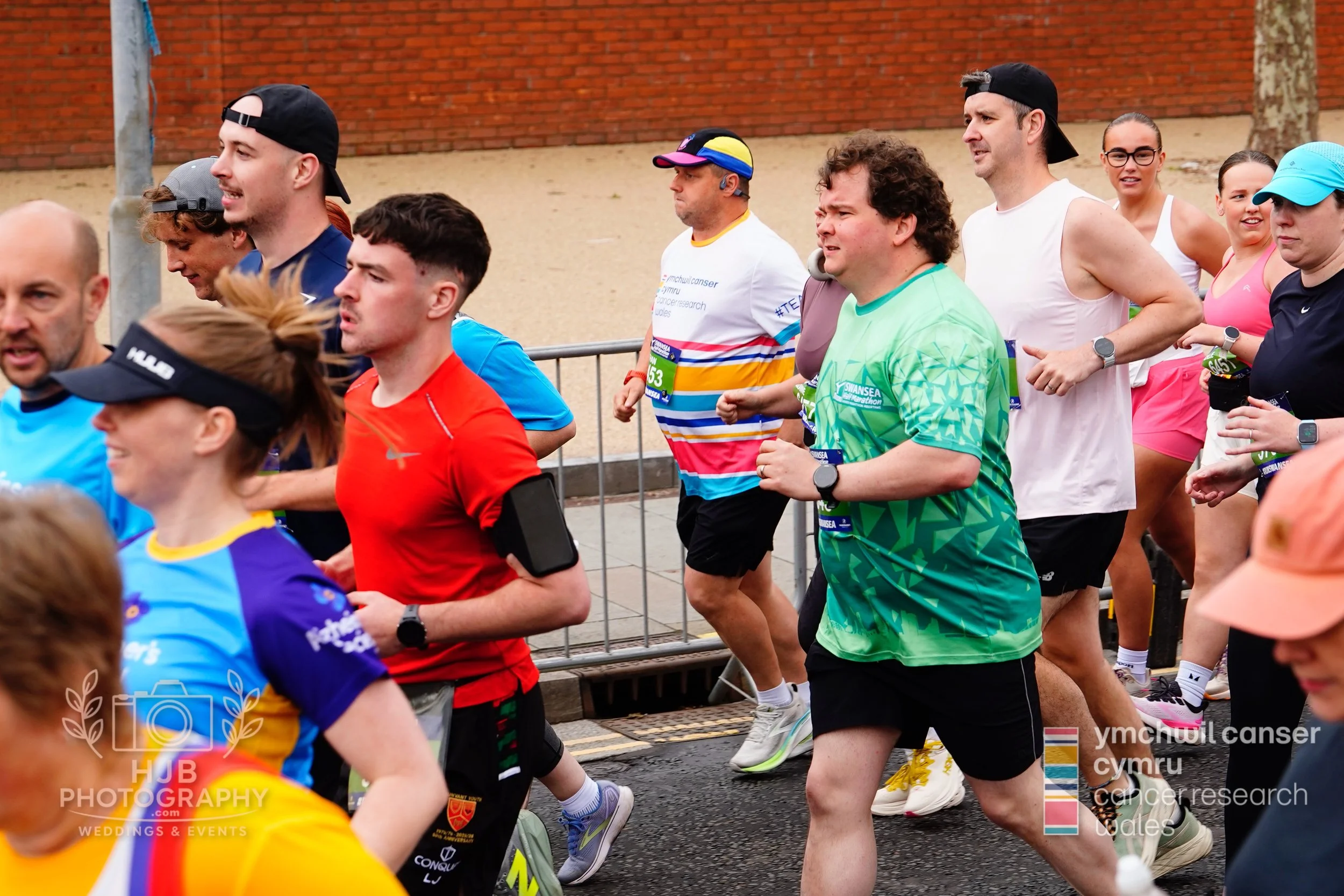 HJBphotography.com_CRWSwanseaHalf_2. The Start_83.jpg