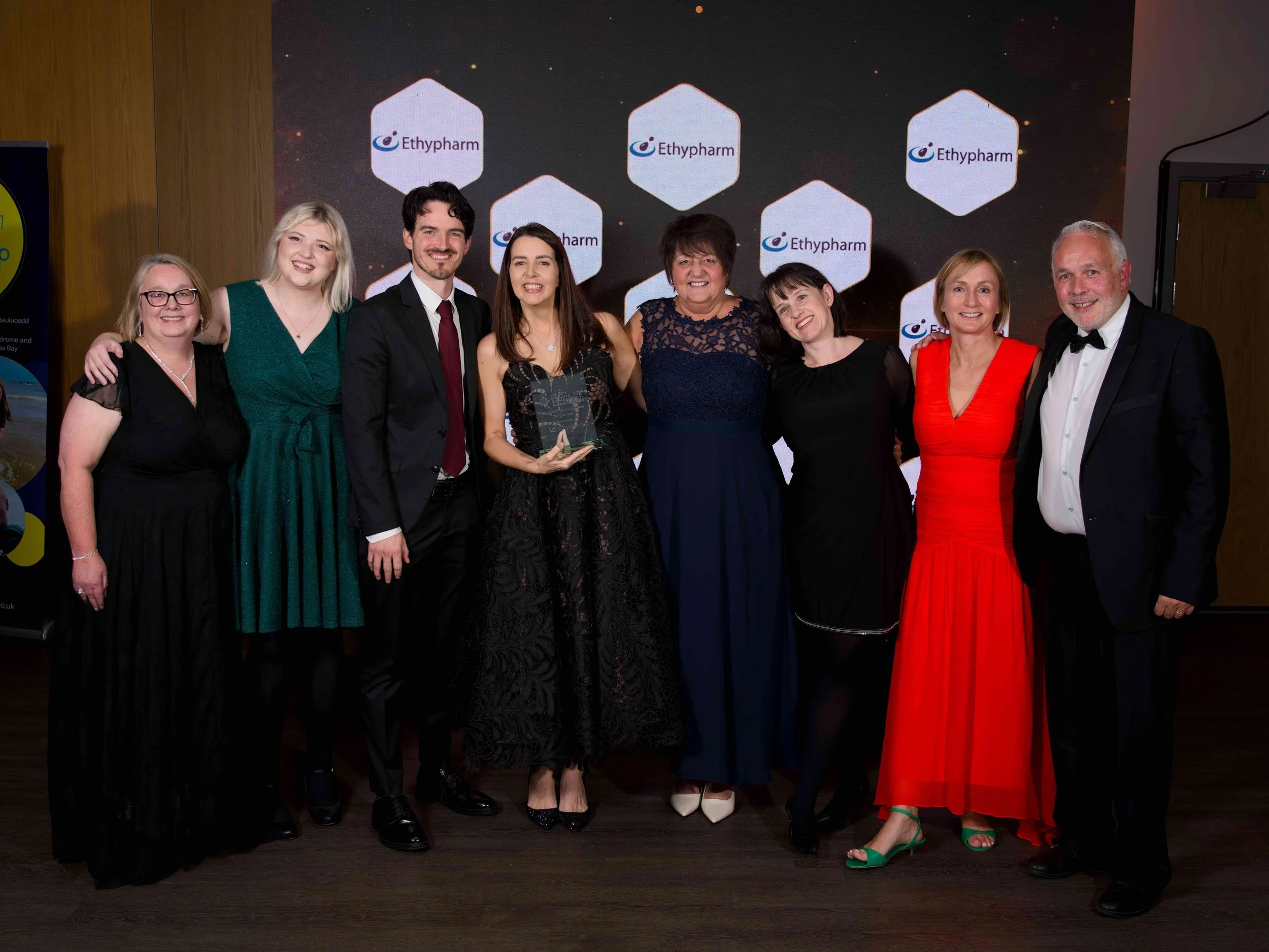 KyronMedia_TheValeHotel_PharmacyAwards2026_PresentingAwardsWEB_102.jpg