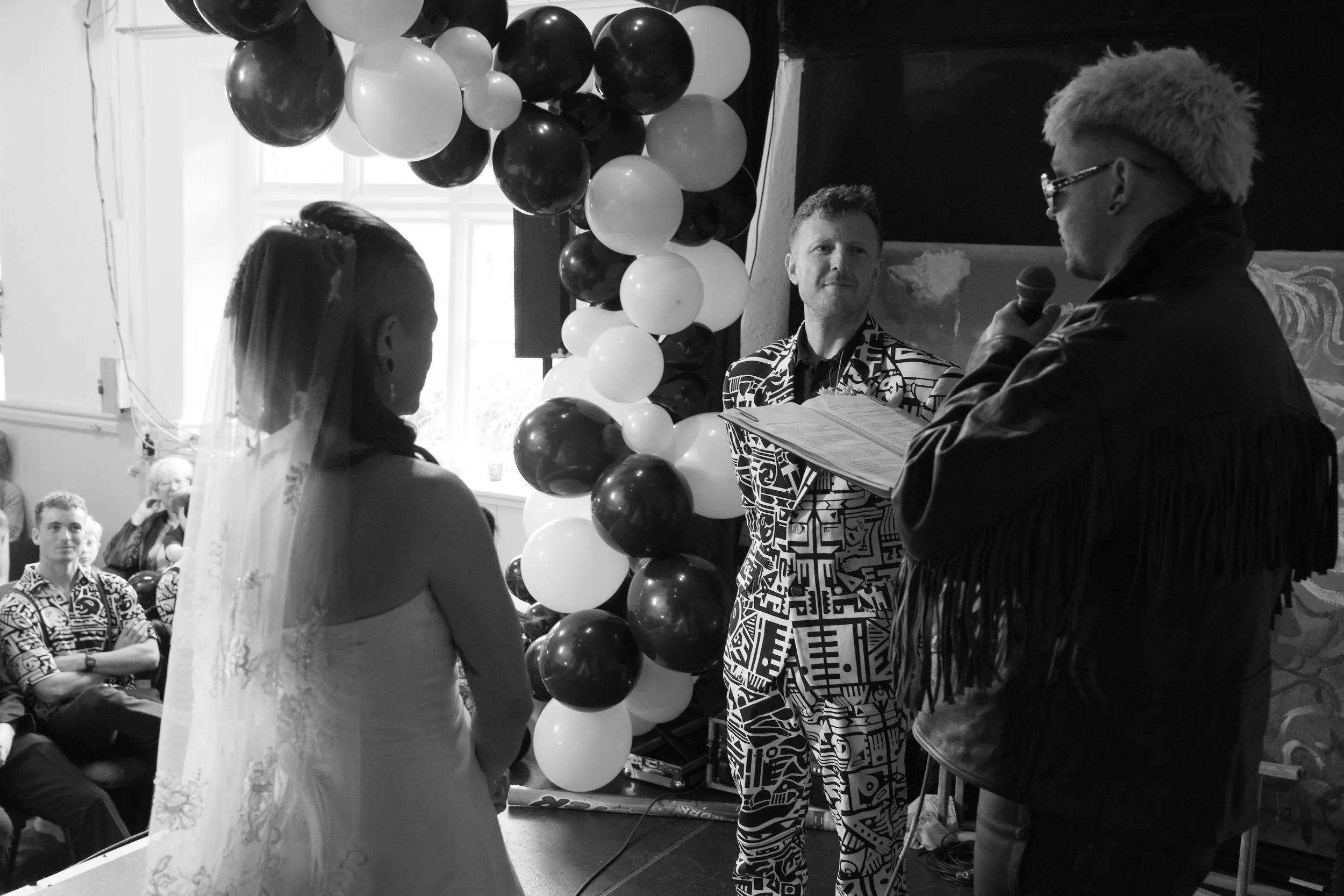 HJBP_Sam&Beth_1.Celebration_11.jpg