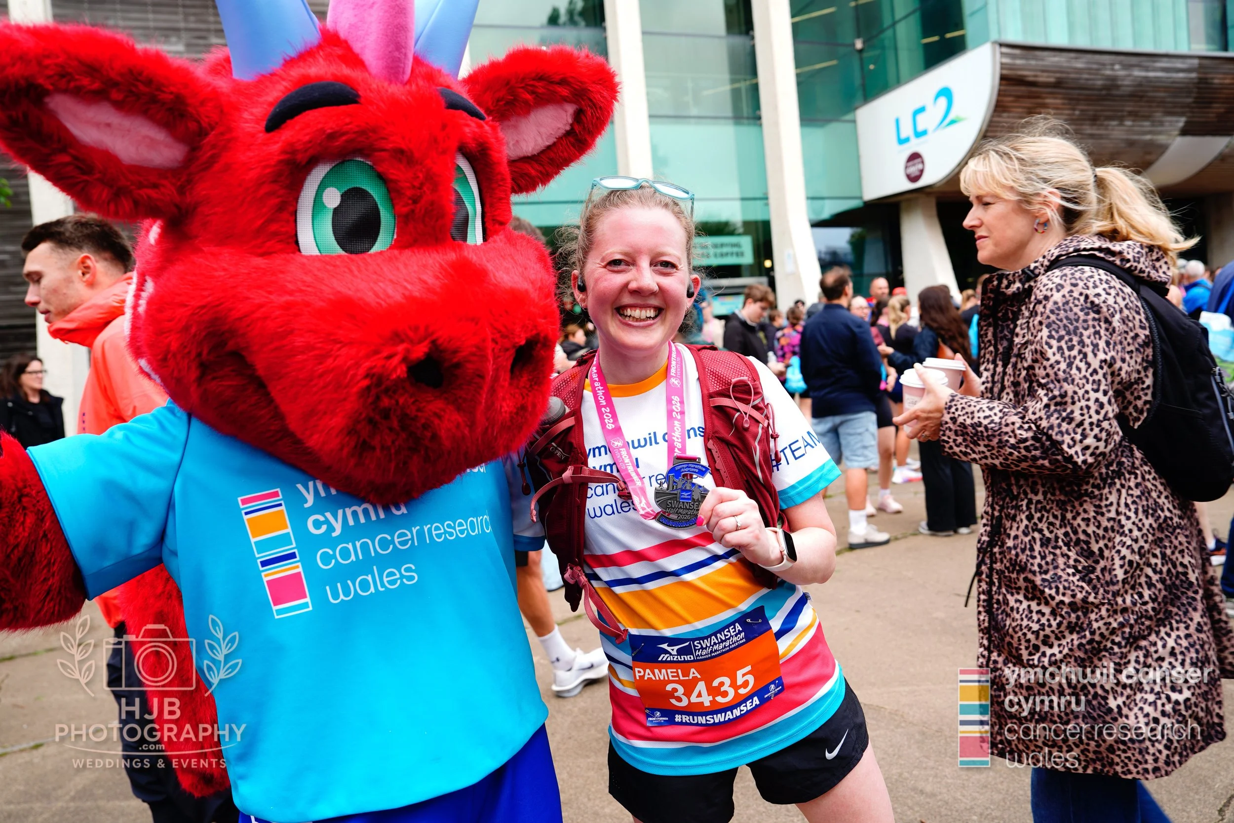 HJBphotography.com_CRWSwanseaHalf_4. Medals_16.jpg