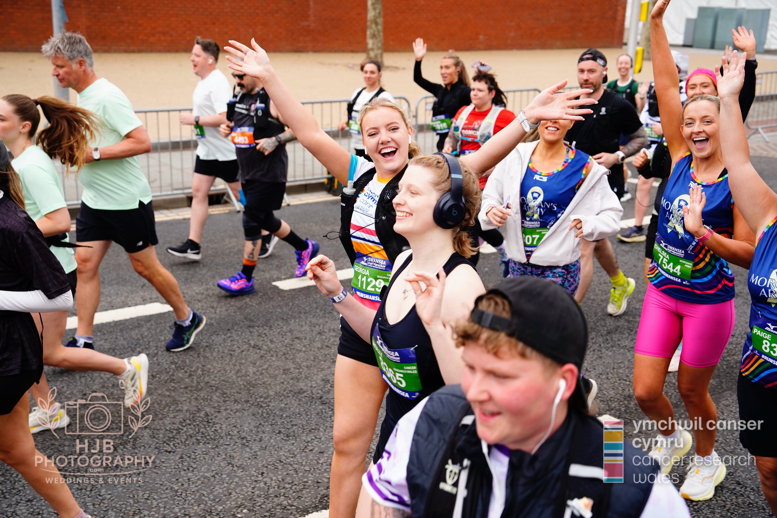 HJBphotography.com_CRWSwanseaHalf_2. The Start_08.jpg