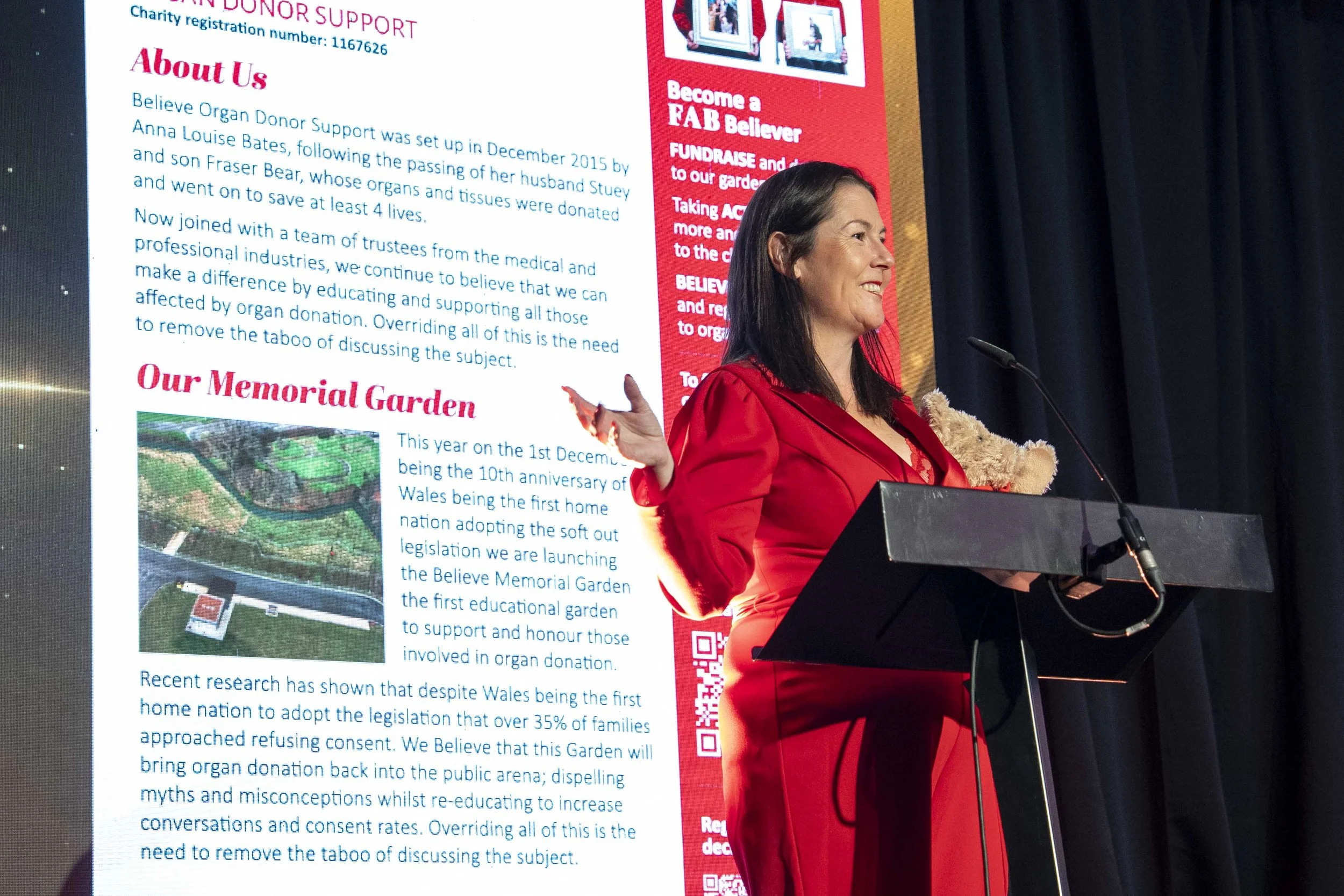 WelshHealthcareAwards2025_Awards Giving_008_HJBphotography.com.jpg