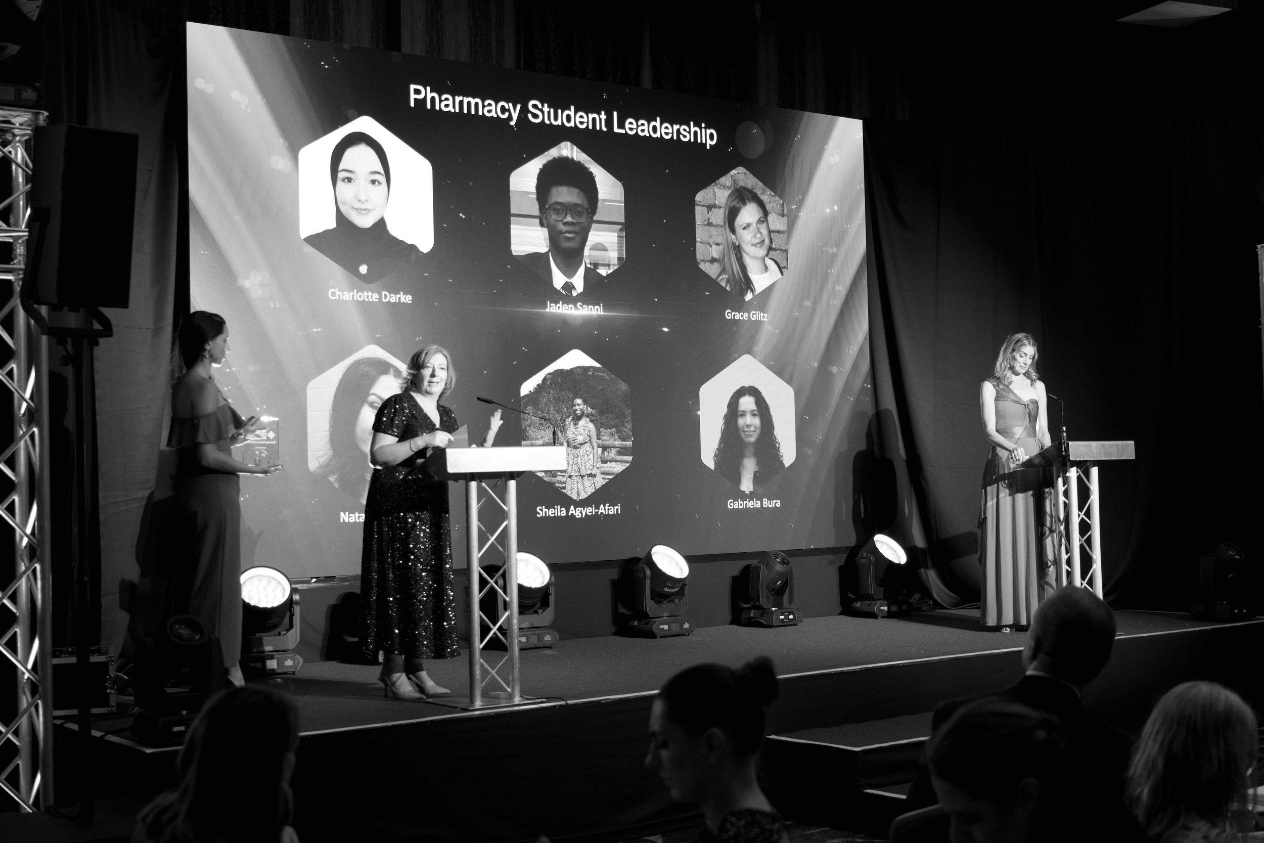 KyronMedia_TheValeHotel_PharmacyAwards2026_PresentingAwardsWEB_081.jpg