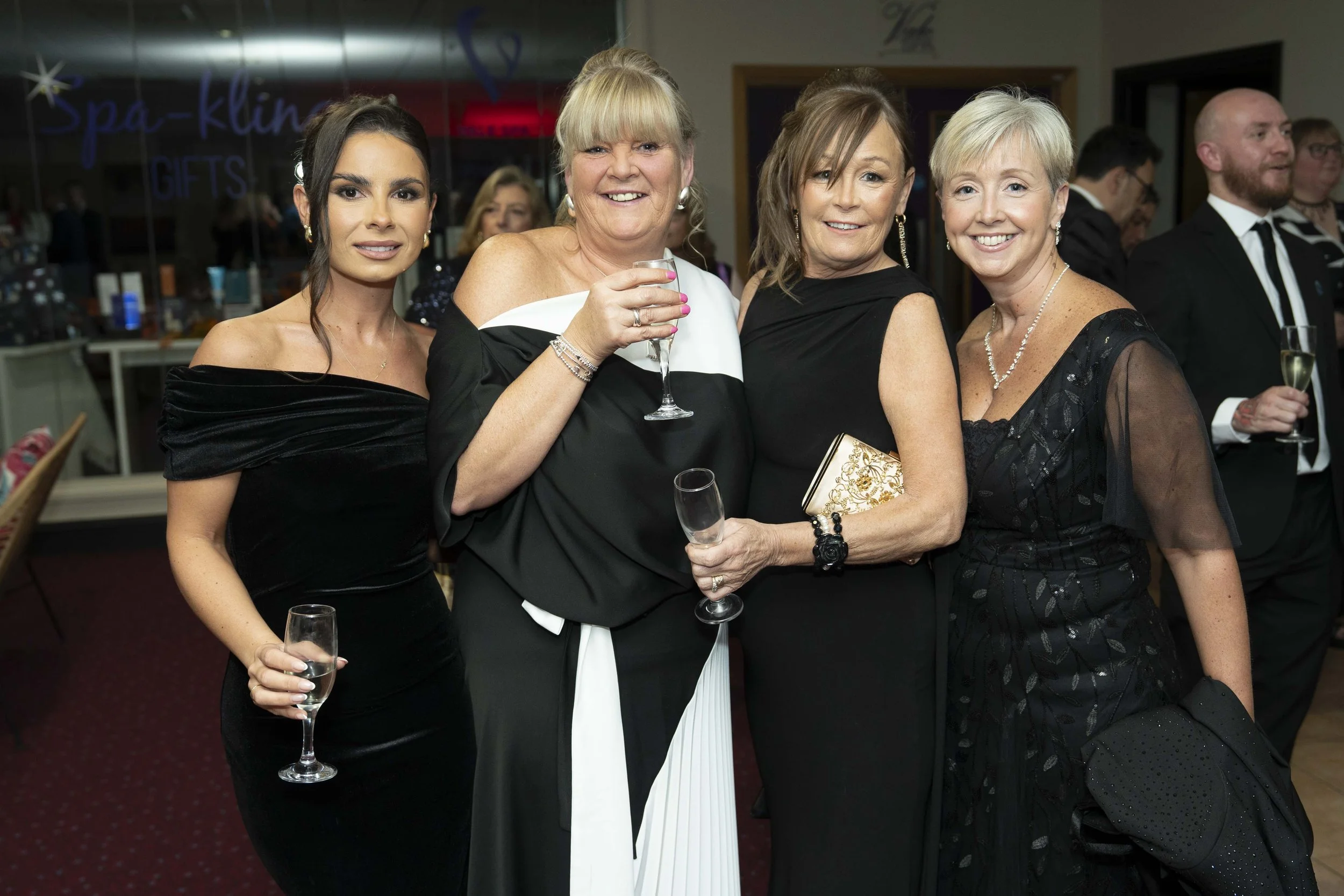 WelshPharmacyAwards2025_DrinksReception_016_HJBphotography.com.jpg