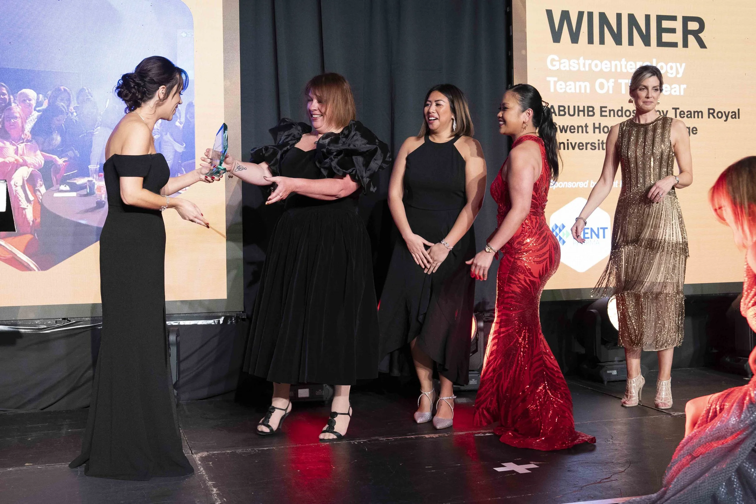 WelshHealthcareAwards2025_Awards Giving_054_HJBphotography.com.jpg