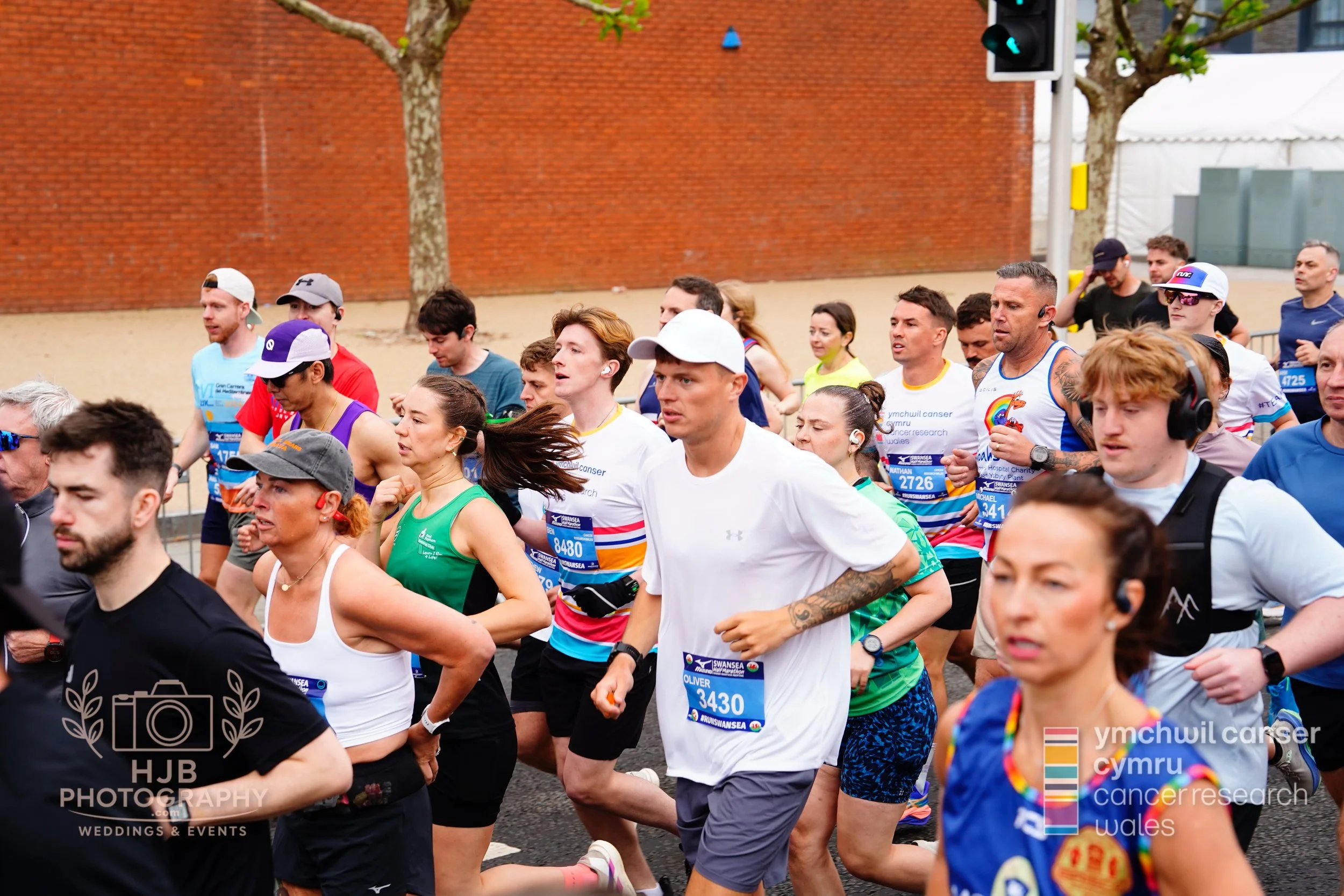 HJBphotography.com_CRWSwanseaHalf_2. The Start_17.jpg