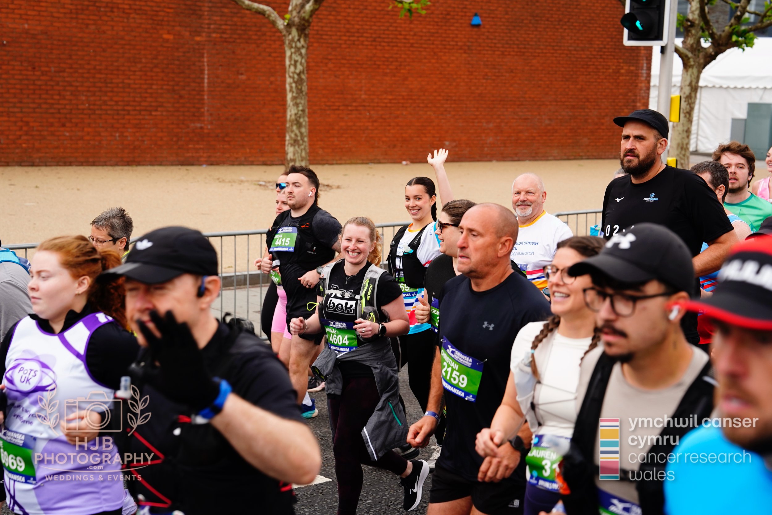 HJBphotography.com_CRWSwanseaHalf_2. The Start_82.jpg