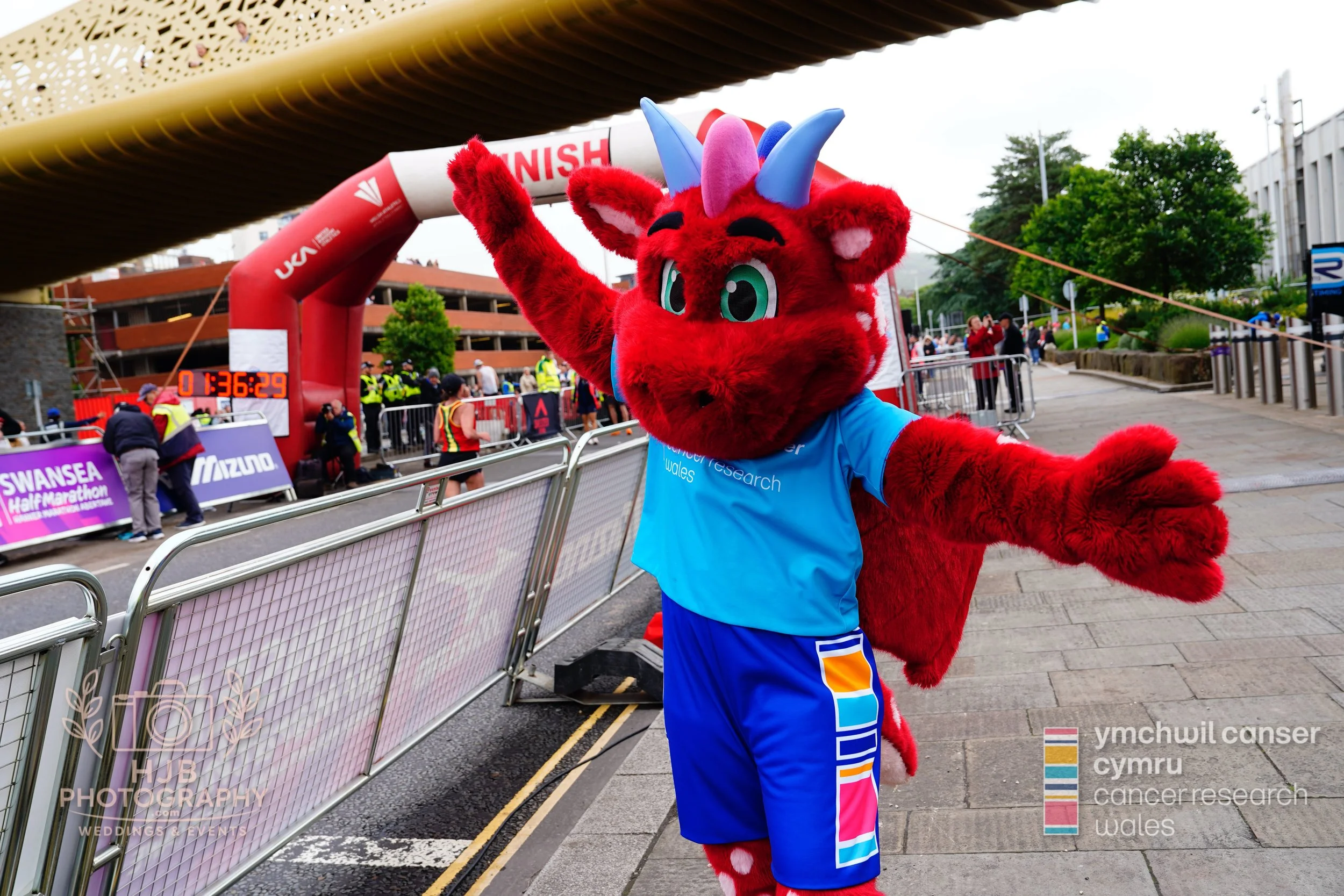 HJBphotography.com_CRWSwanseaHalf_3. The Finish_04.jpg