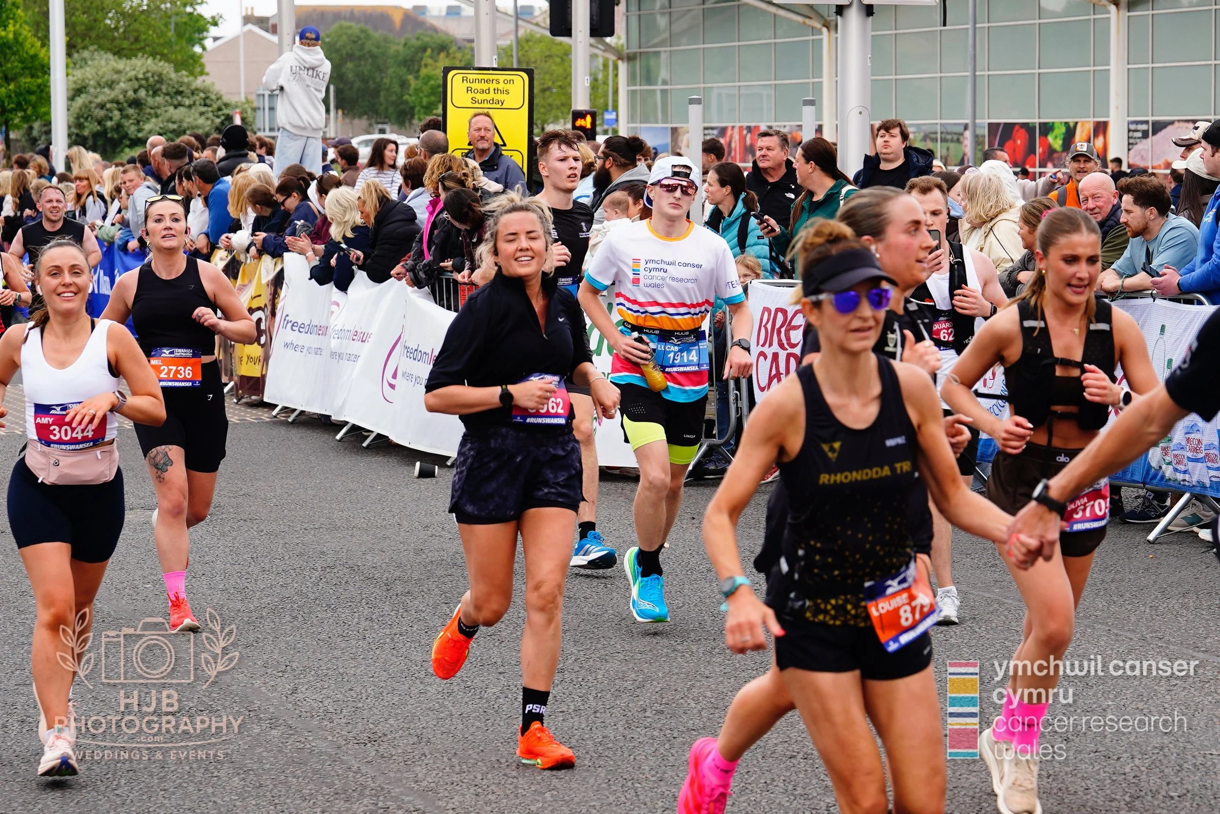 HJBphotography.com_CRWSwanseaHalf_3. The Finish_37.jpg