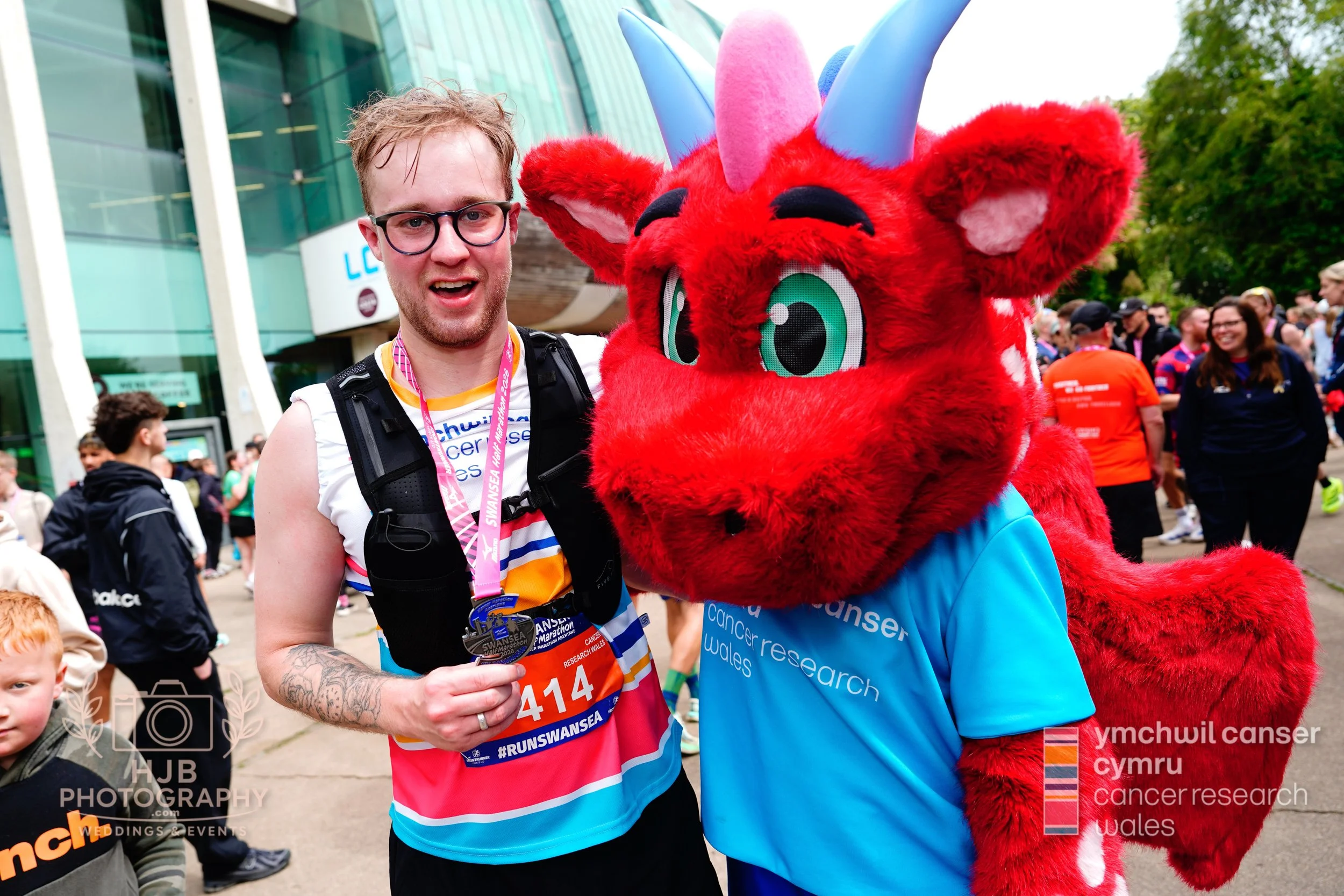HJBphotography.com_CRWSwanseaHalf_4. Medals_13.jpg