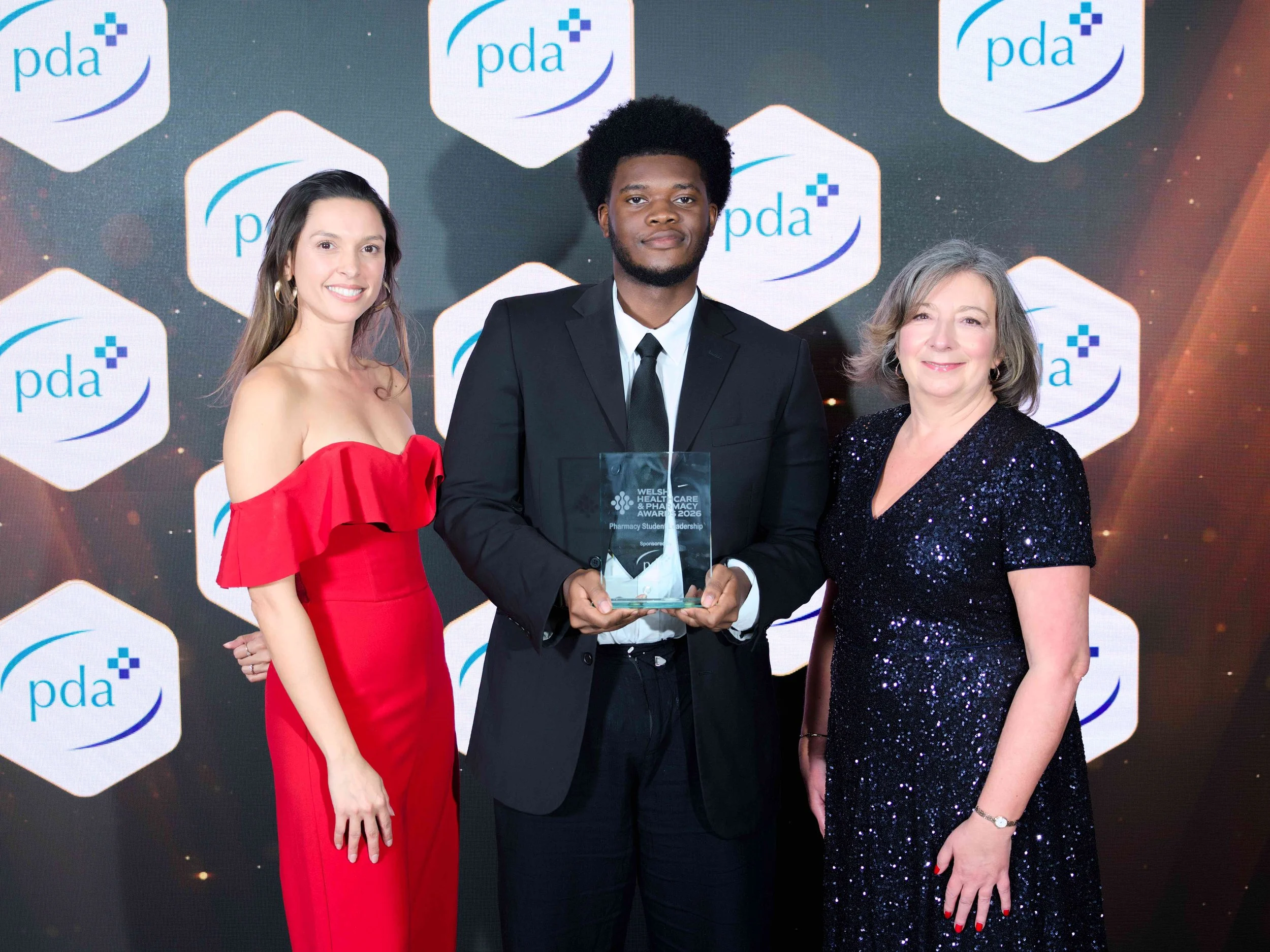 KyronMedia_TheValeHotel_PharmacyAwards2026_PresentingAwardsWEB_084.jpg