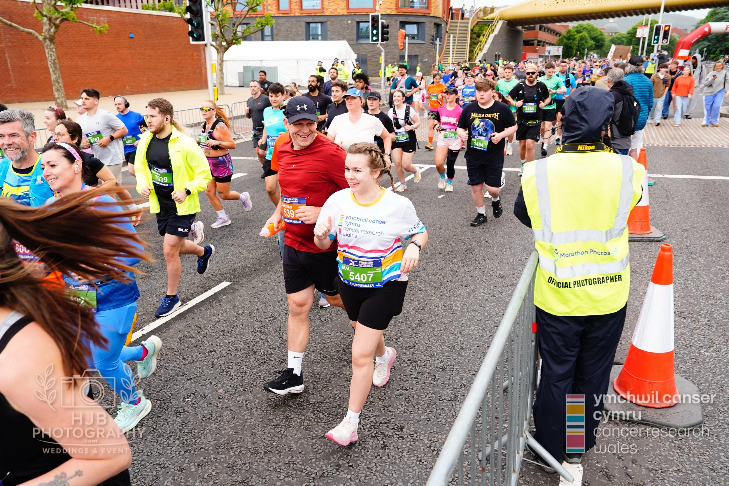 HJBphotography.com_CRWSwanseaHalf_2. The Start_77.jpg