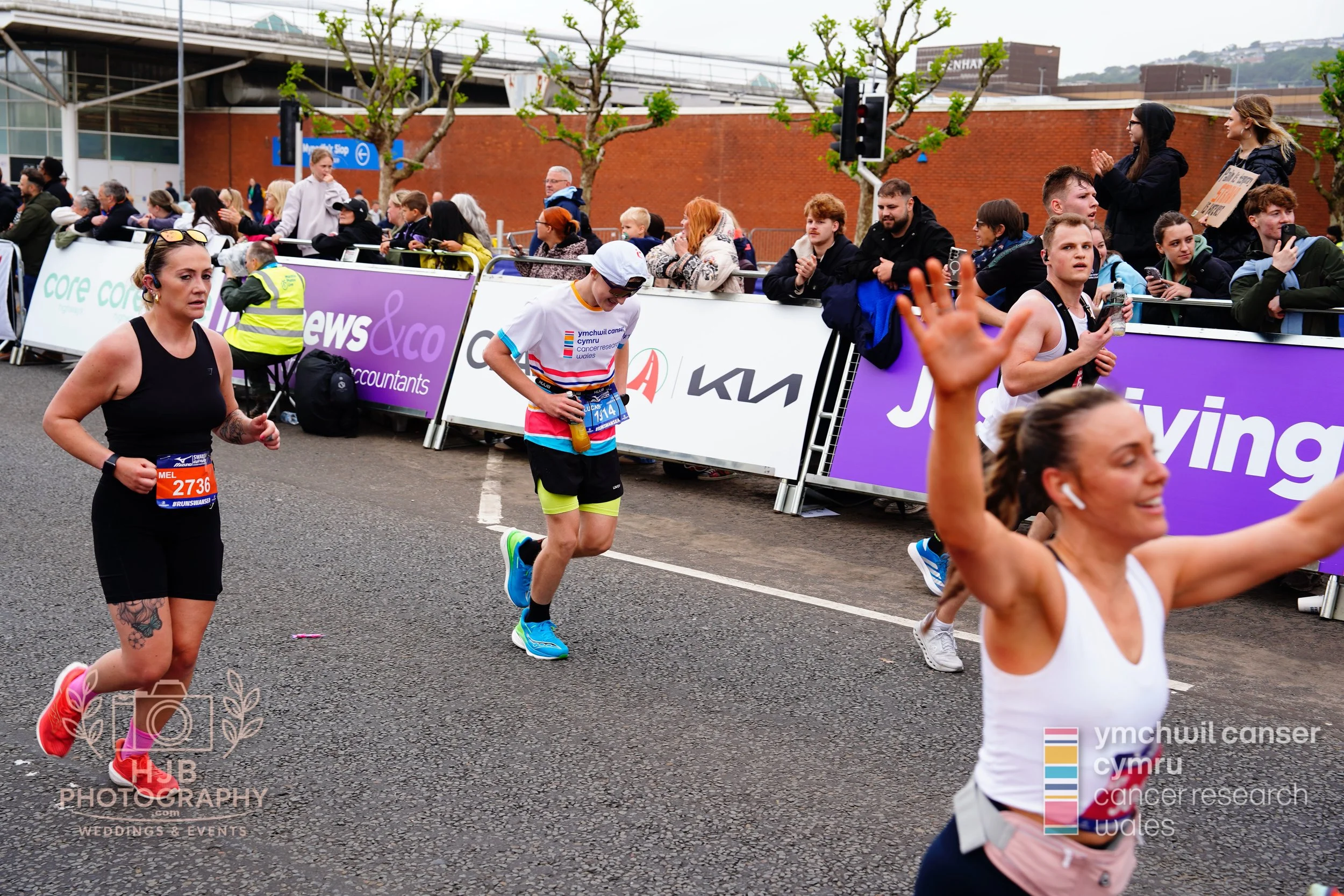 HJBphotography.com_CRWSwanseaHalf_3. The Finish_39.jpg