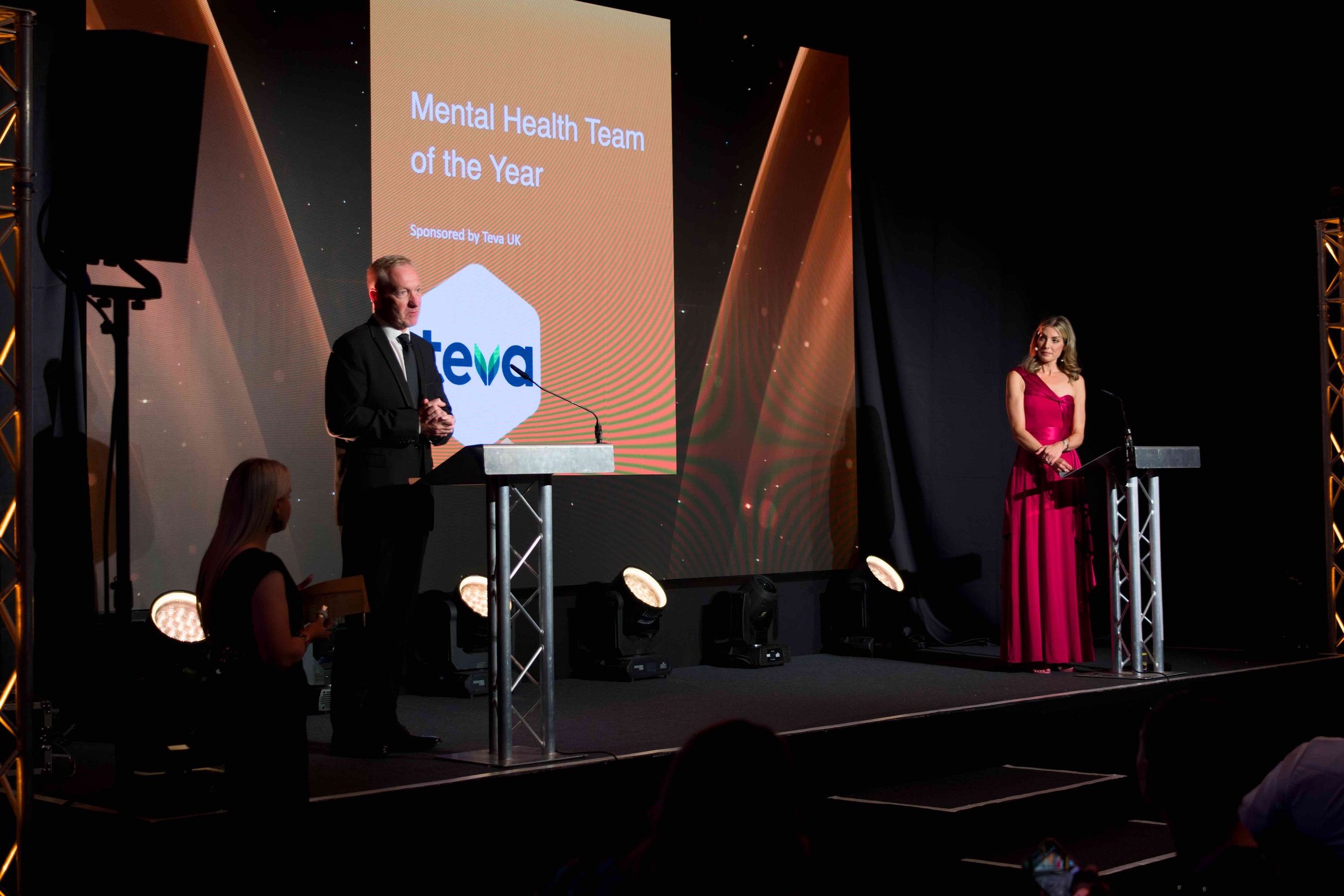KyronMedia_TheValeHotel_PharmacyAwards2026_PresentingAwardsWEB_024.jpg