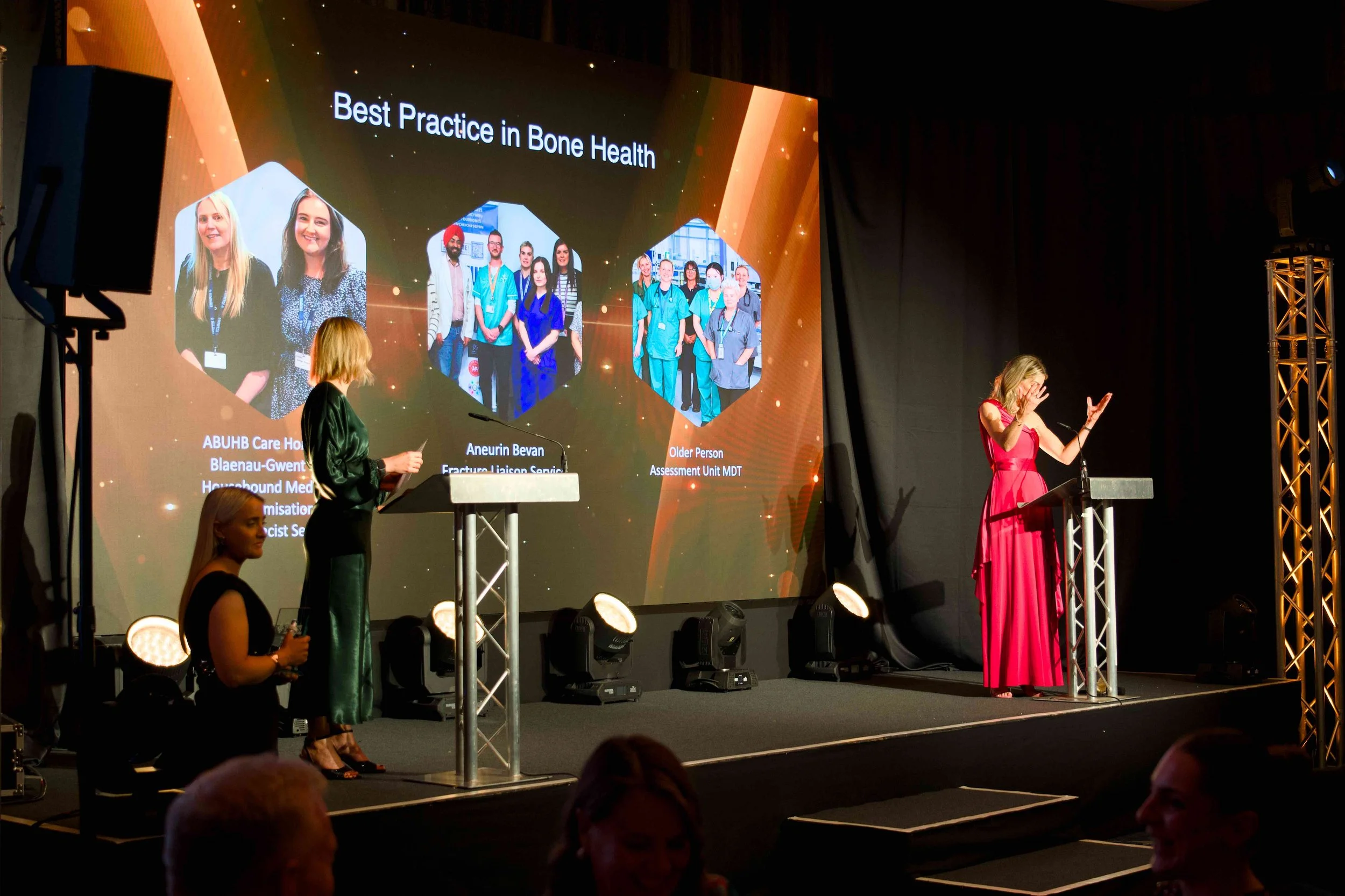 KyronMedia_TheValeHotel_PharmacyAwards2026_PresentingAwardsWEB_085.jpg