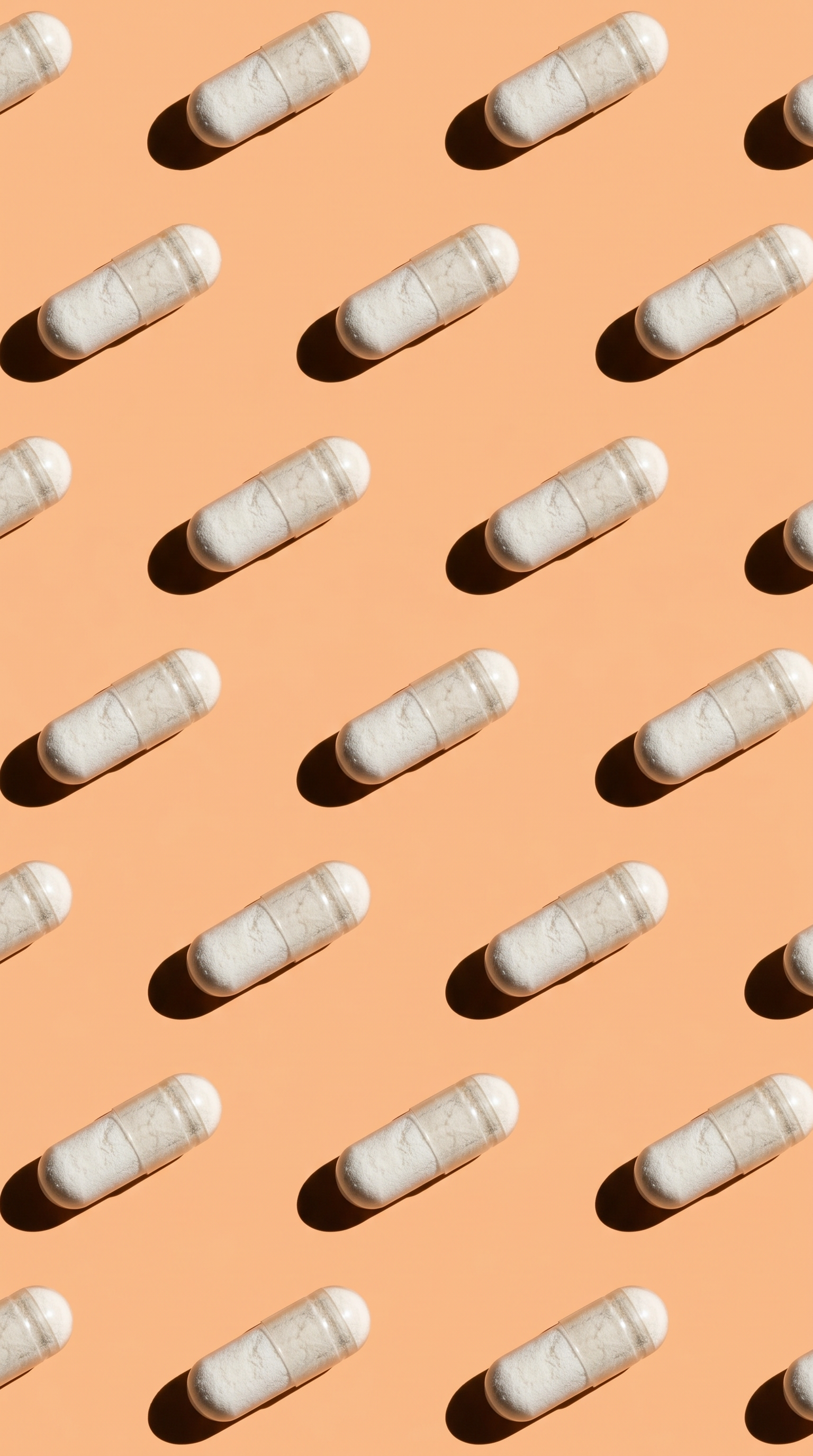 Firefly_een aantal pillen die als een patroon liggen. de pillen zijn collagen capsules (gevul 564433.png