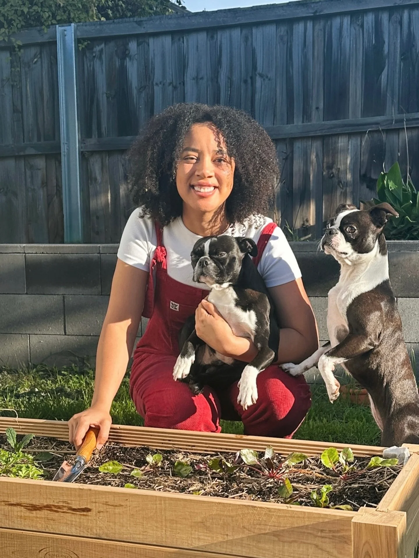 Little snapshots of joy from the past few weeks ☀️ 

1. Gardening with Quincy &amp; Maya
2. Dancing the night away with Evie 
3. Seeds! 🌱 
4. First frost 
5. Lavender + bees in the backyard 🐝 
6. Hartz Mountain hikes
7. Charcuterie + my thrifted Ru