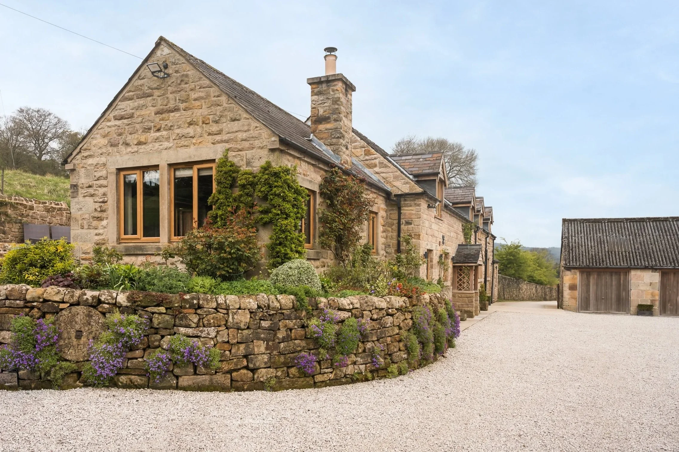 farmhouse with hot tub in the Peak District 