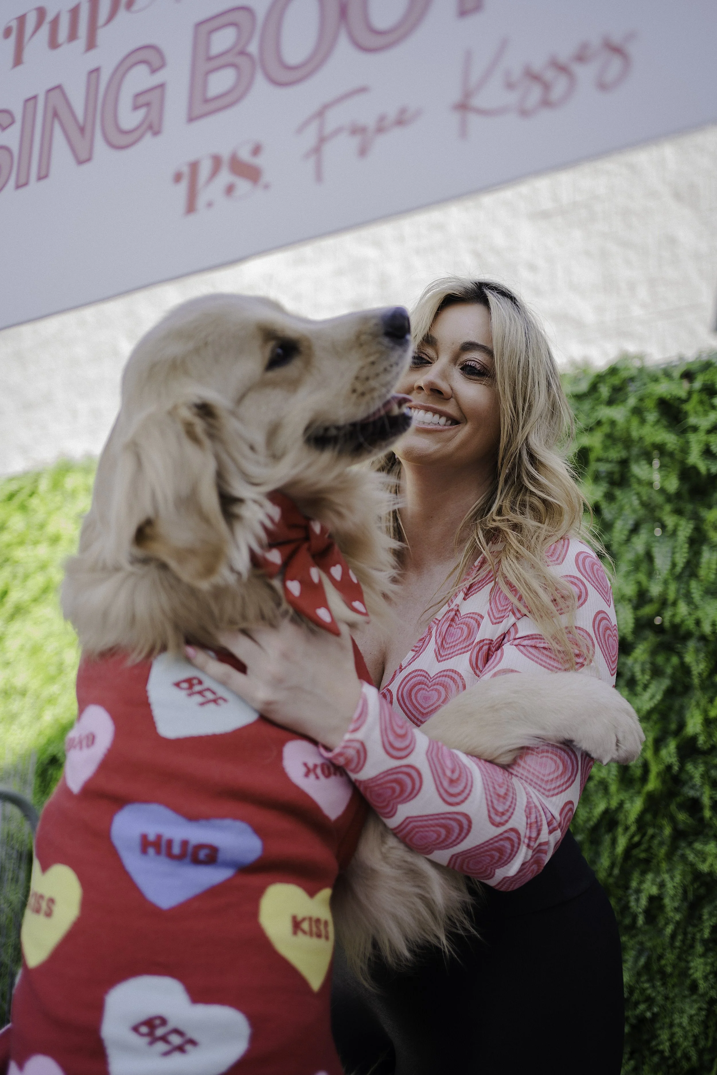 Kissing Booth Pawtraits 2026