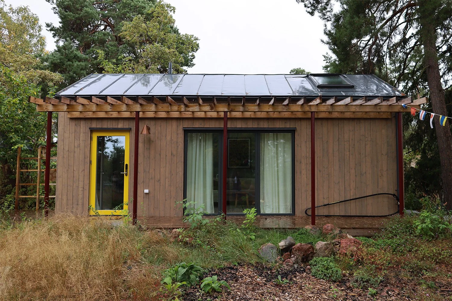 Winroth arkitekter, arkitektritad, attefallshus, atttefallsstuga, övernattning, sommarhus, arkitektur, semesterbostad, stockholms skärgård, tratten