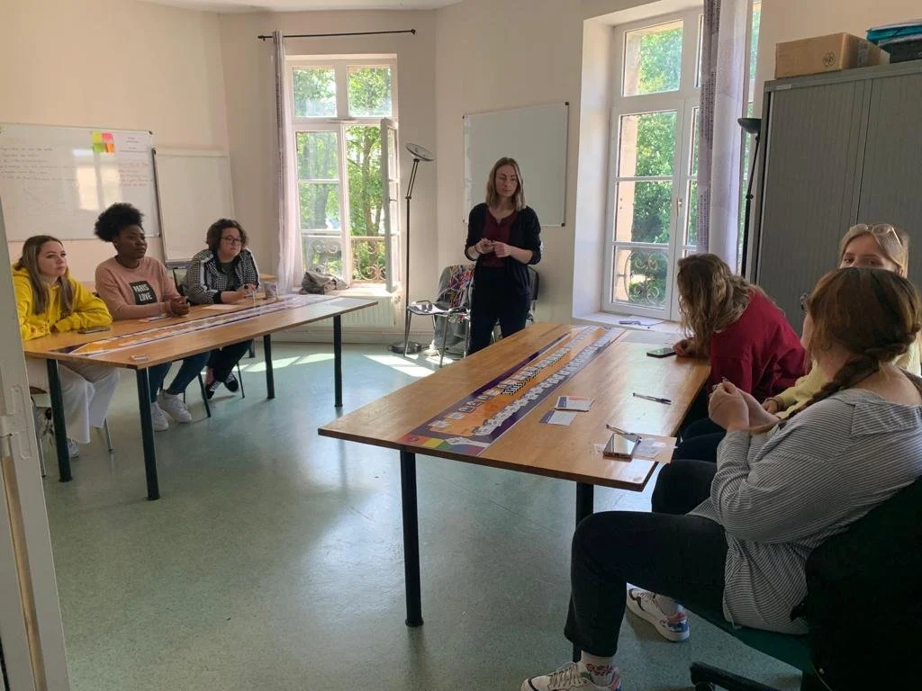 Activité frise chronologique LGBTQIAA+