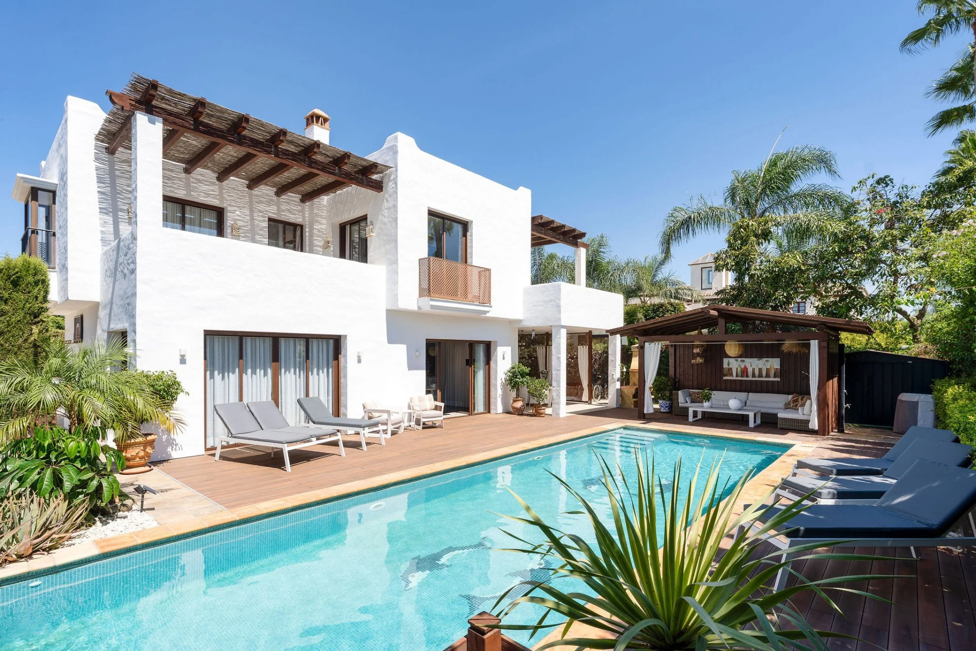 VILLA BAHIA 2.195.000€