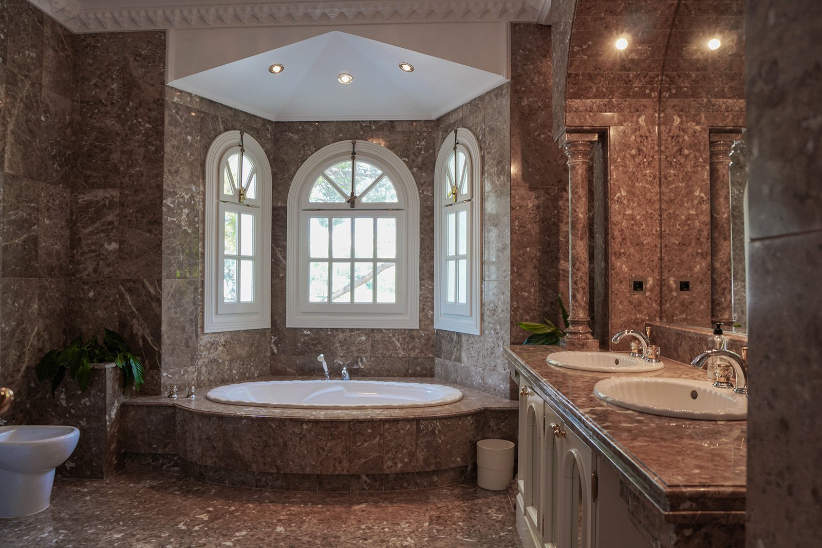 13 - 2025-10-31T184419.713.jpg