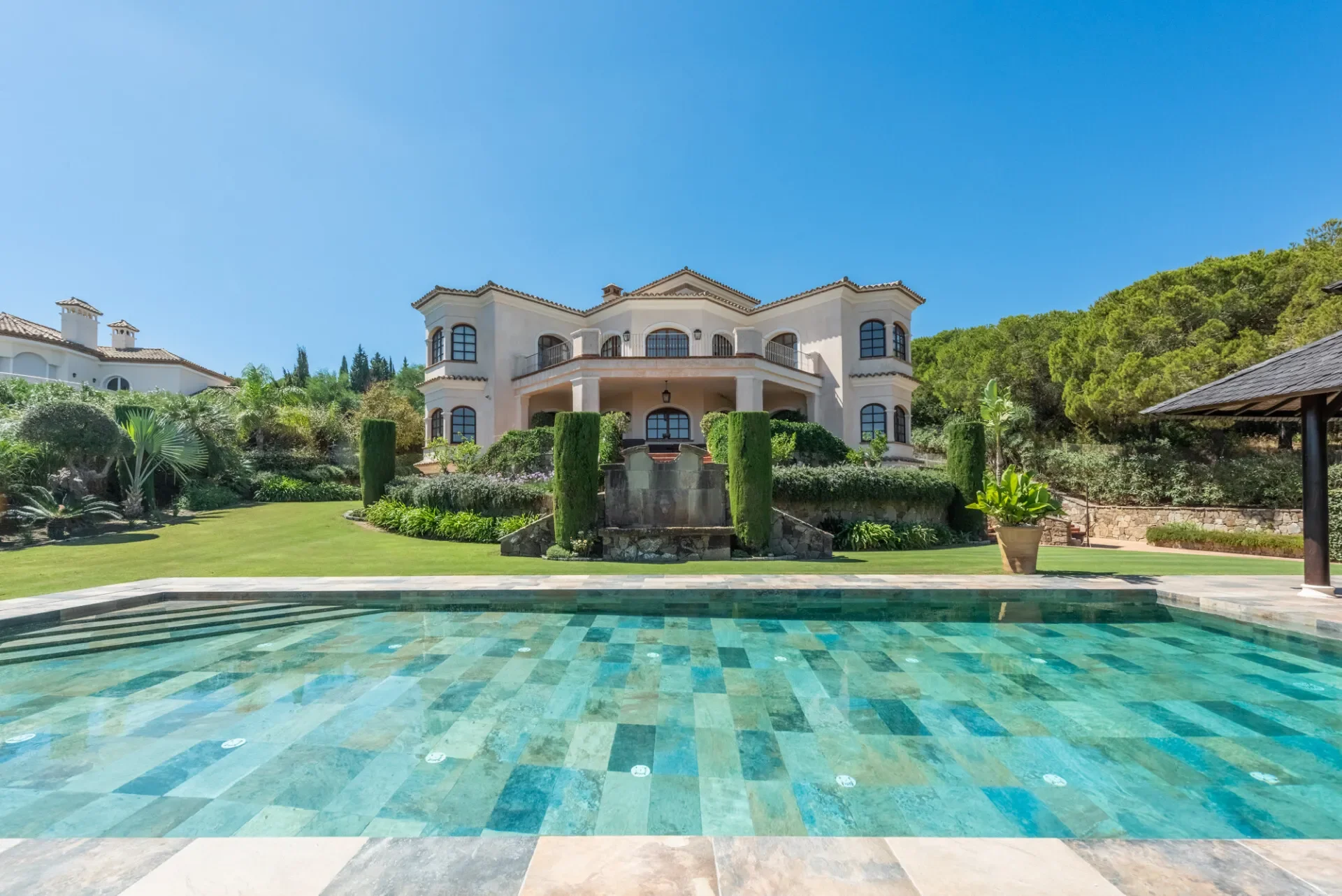 2200xxs - 2025-09-22T180359.502.webp