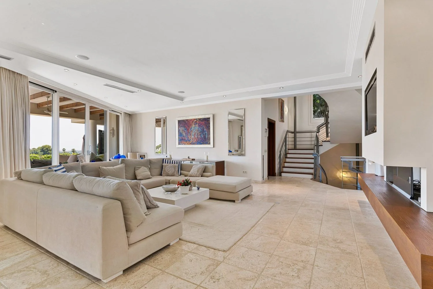 Living+with+direct+access+to+swimming+pool-+Urb.+El+Herrojo+Alto+C.+Europa+7-19.jpg