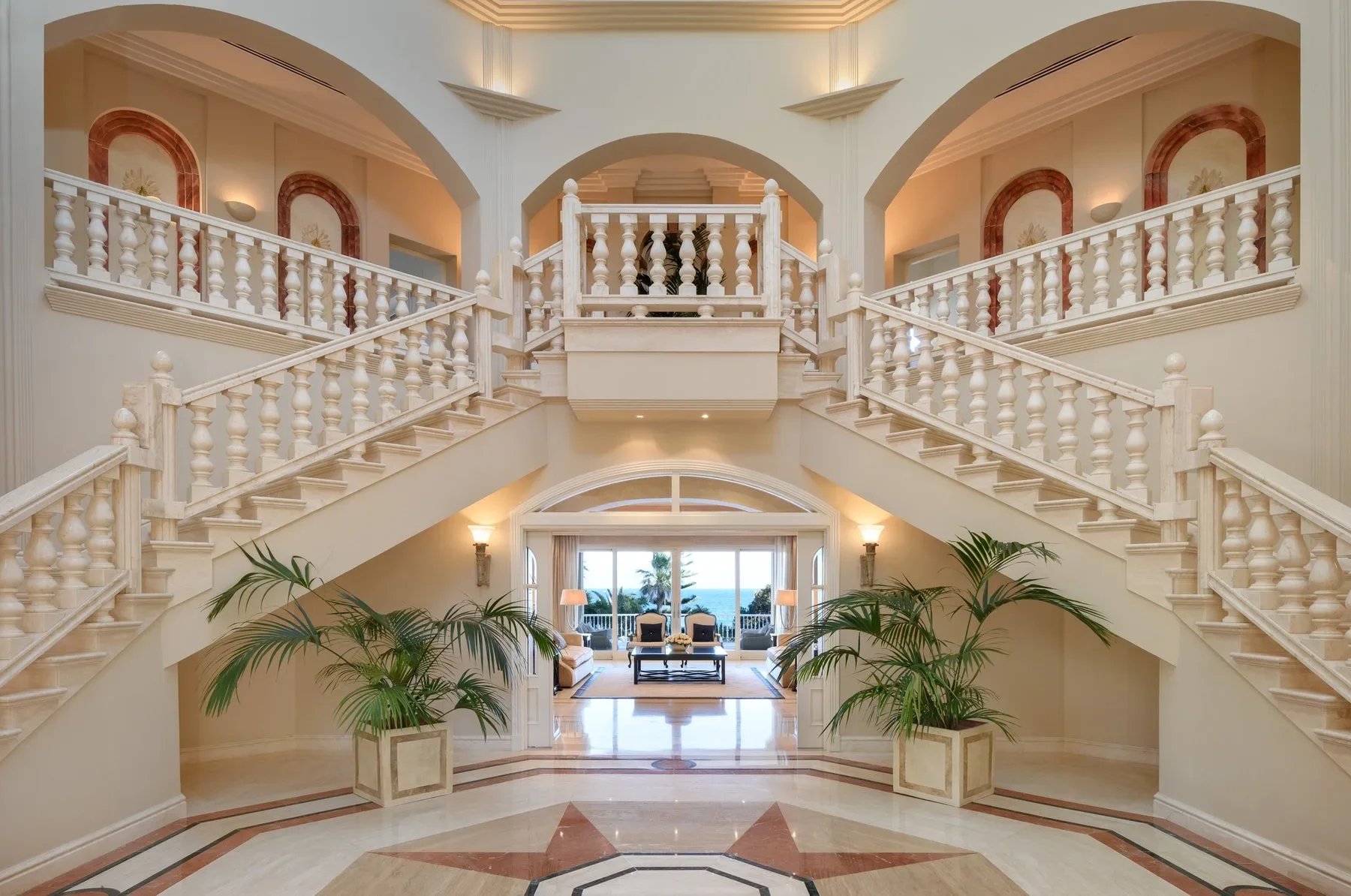 70-main-staircase.jpg (1).webp