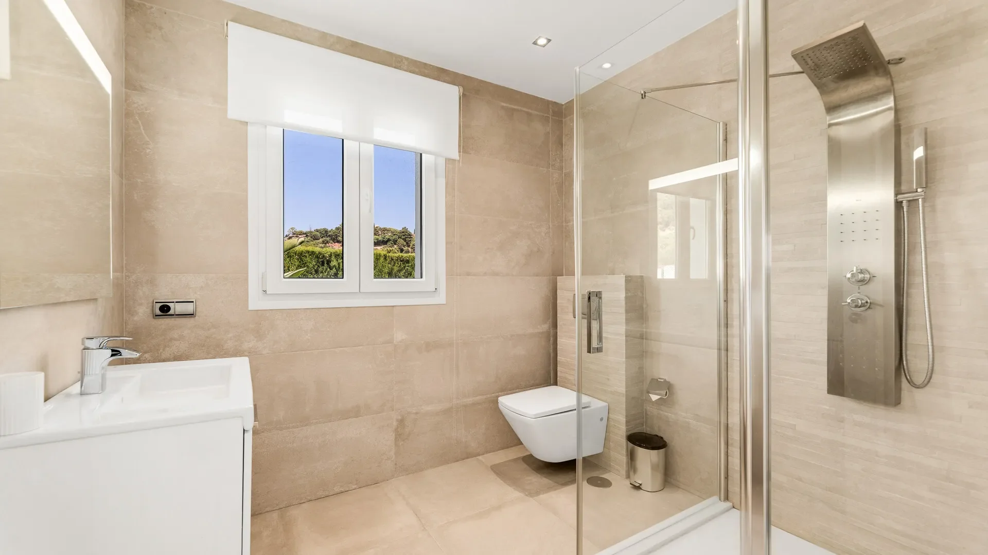 2200xxs - 2026-02-21T134608.241.webp