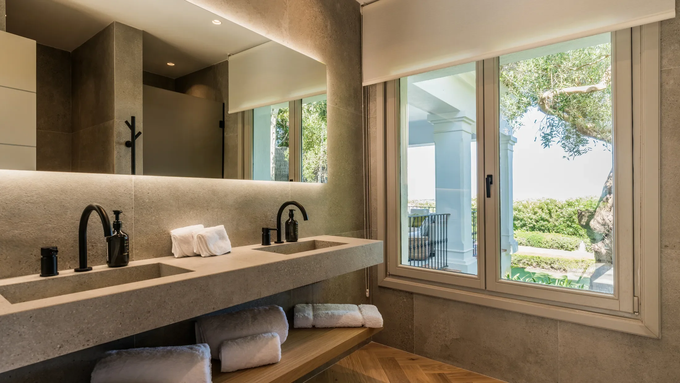 2200xxs - 2025-09-16T164101.637.webp