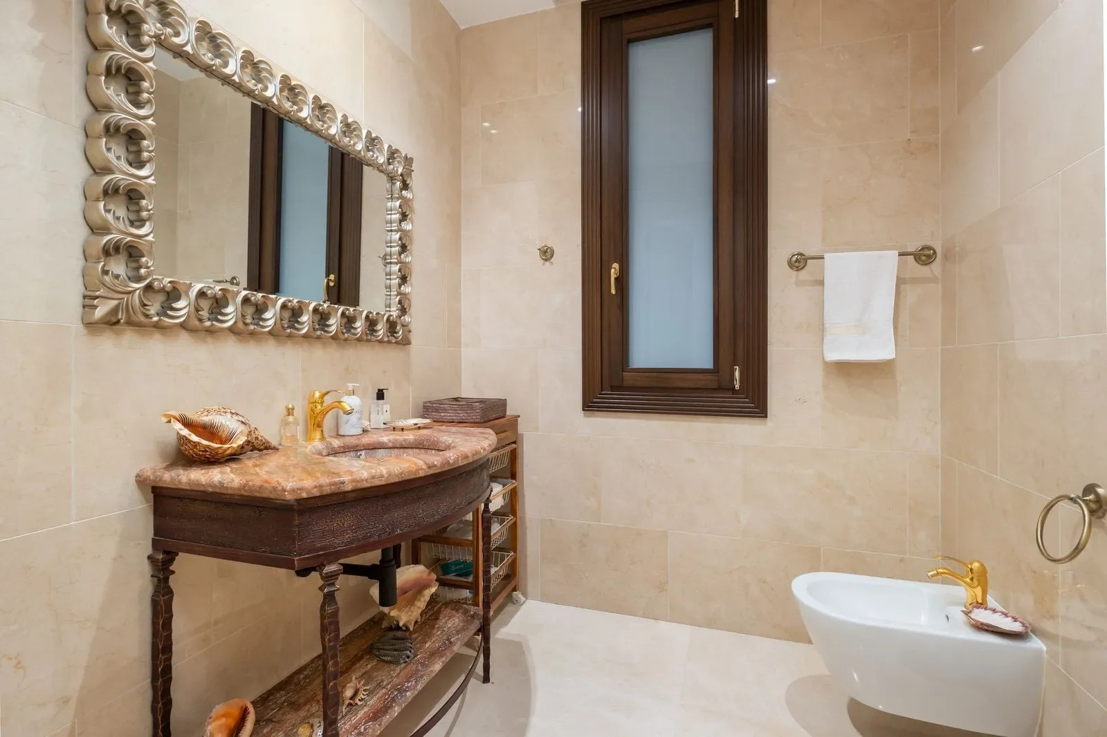 2200xxs - 2026-01-16T162034.094.webp