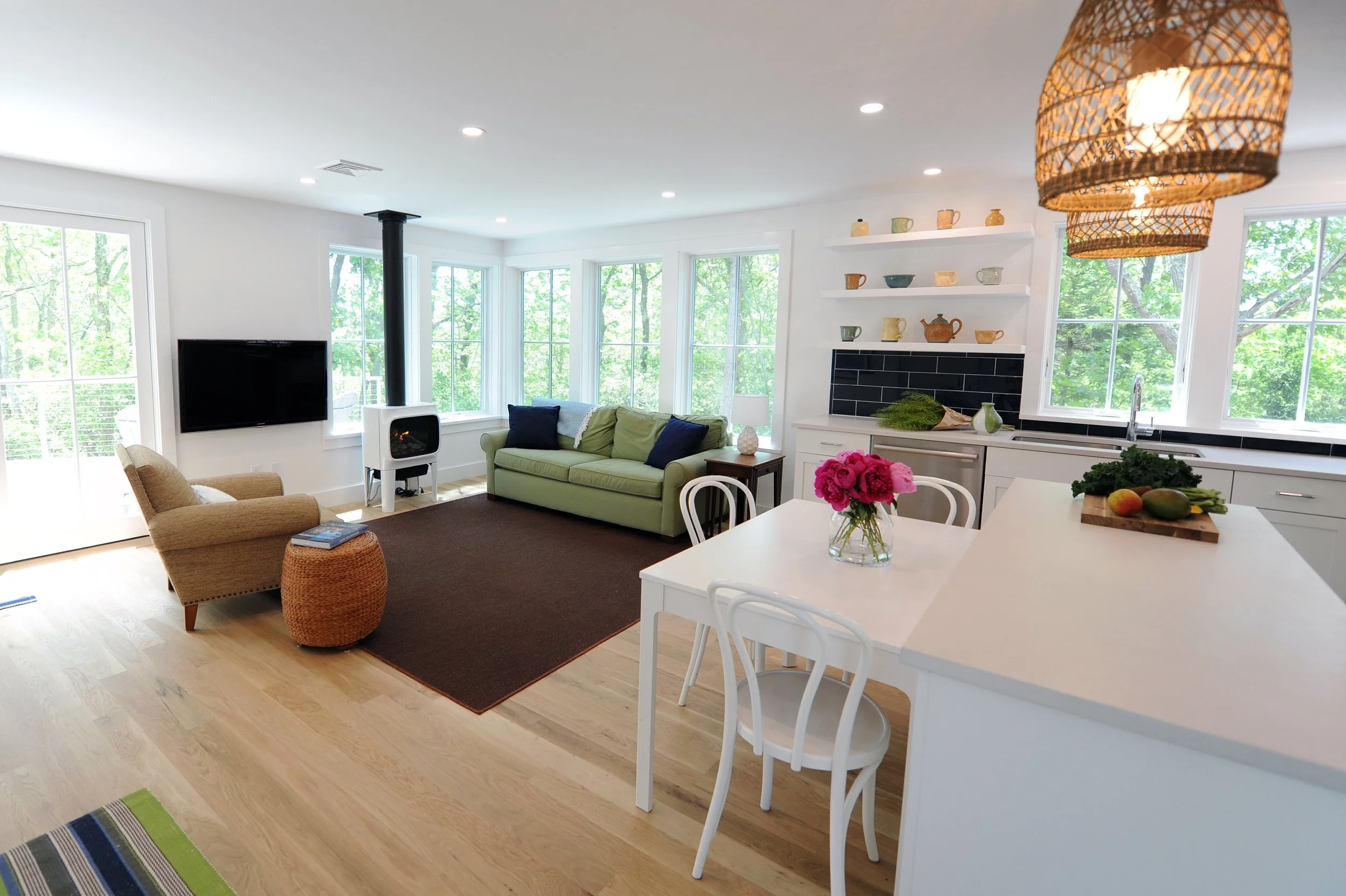 Salt Architecture, Highland Residence, Open Concept Living Room and L Shape Kitchen Island