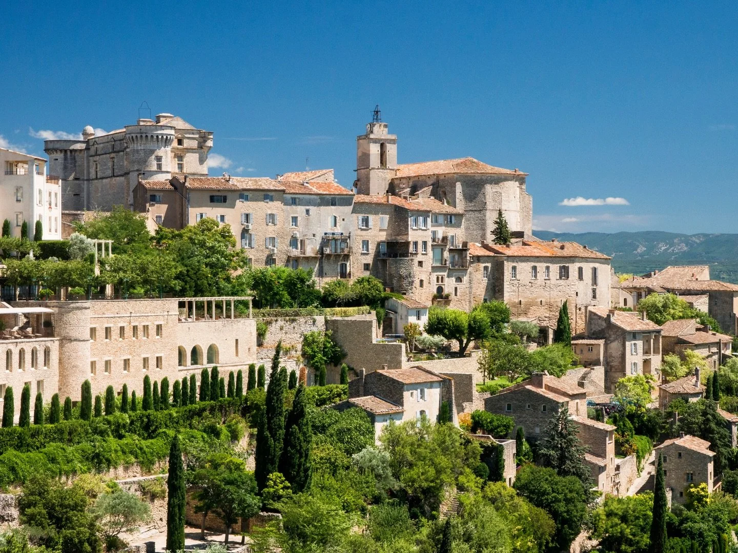 Explore iconic Proven&ccedil;al villages including medieval Gordes, artistic Roussillon with its dramatic red ochre cliffs, and charming Lourmarin&mdash;one of France&rsquo;s &ldquo;Plus Beaux Villages.&rdquo; Each village offers unique artisan bouti