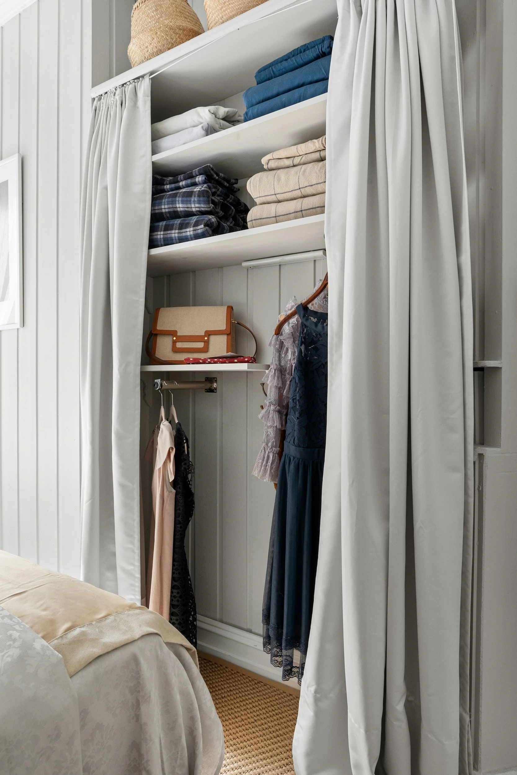 Beautifully-Organized-Closet-Interior-Designer-East-Texas