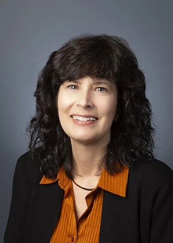 Lisa Gleason headshot.jpg