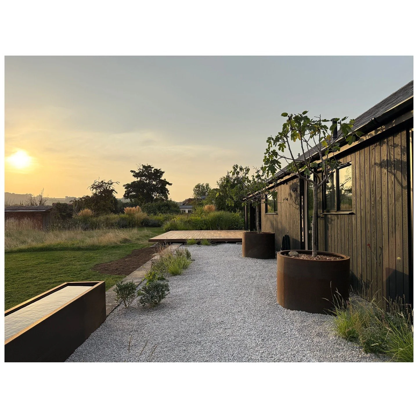 Phase complete &ndash; As a follow on to my previous post on the phased approach for this Cotswolds project. The deck and the terrace are now complete, finishing the second phase of works. Later works on this side of the house will create more beds o