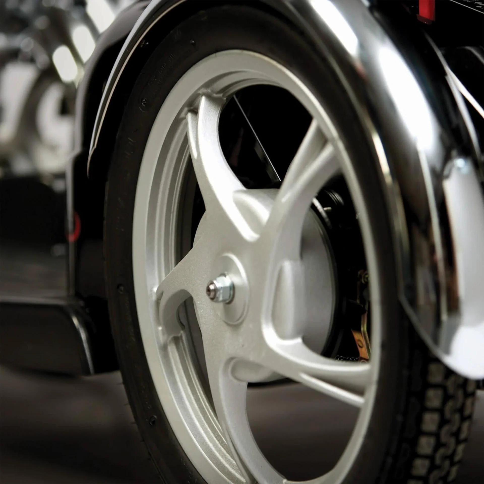 SR001BLK_Sport_Rider_Black_07_web.webp