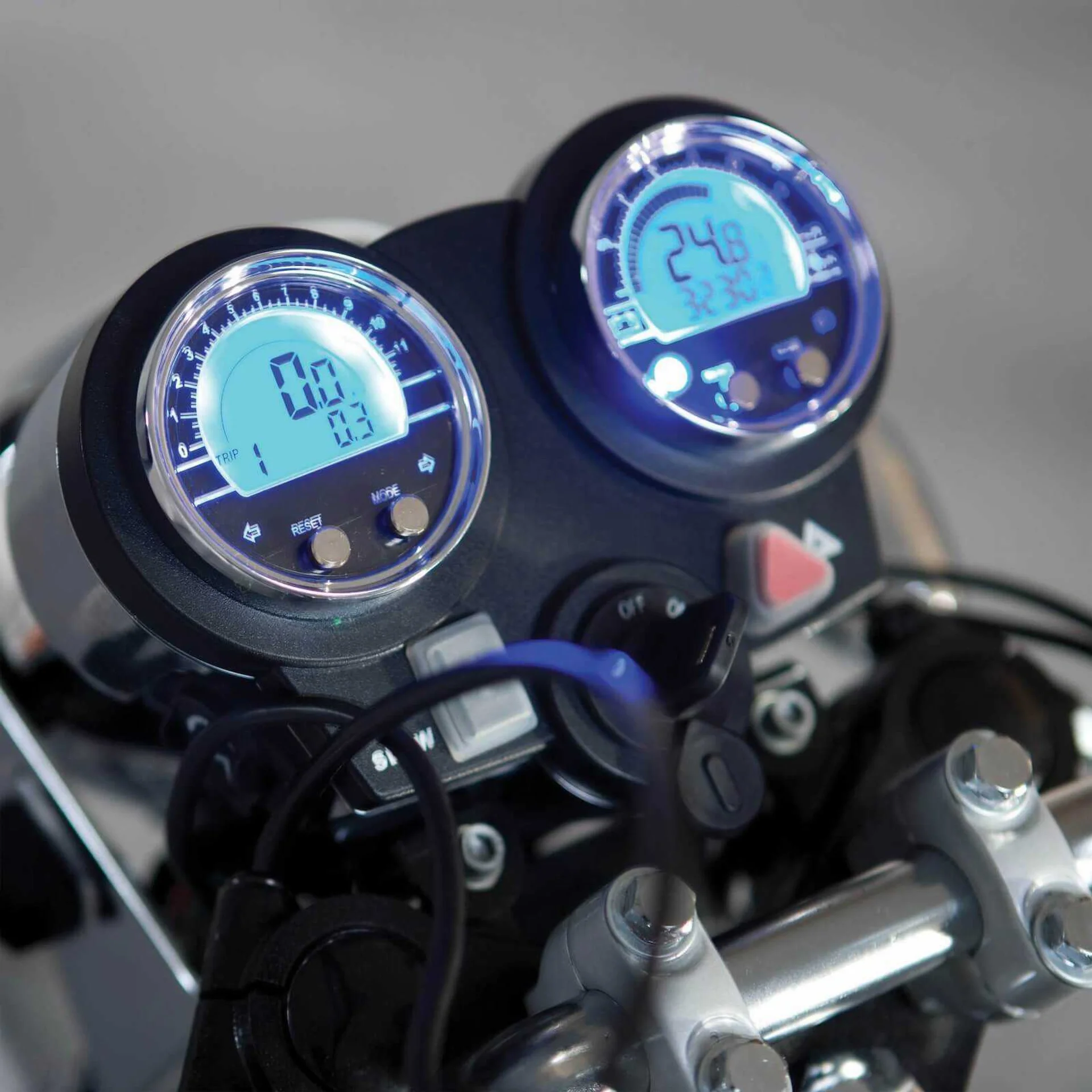 SR001BLK_Sport_Rider_Black_02_web.webp