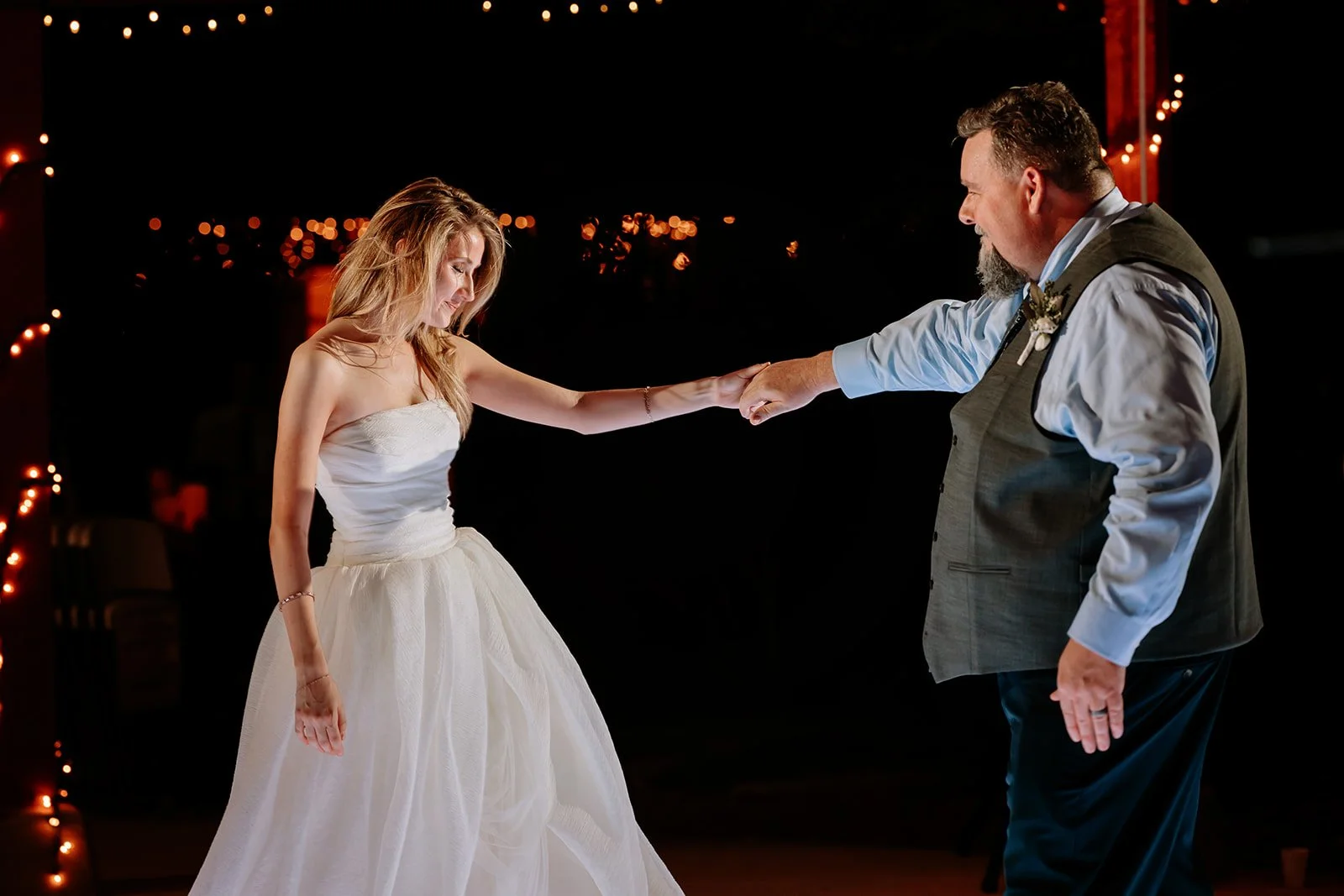 Keystone-heritage-park-wedding-Bride-and-father-dance.jpg
