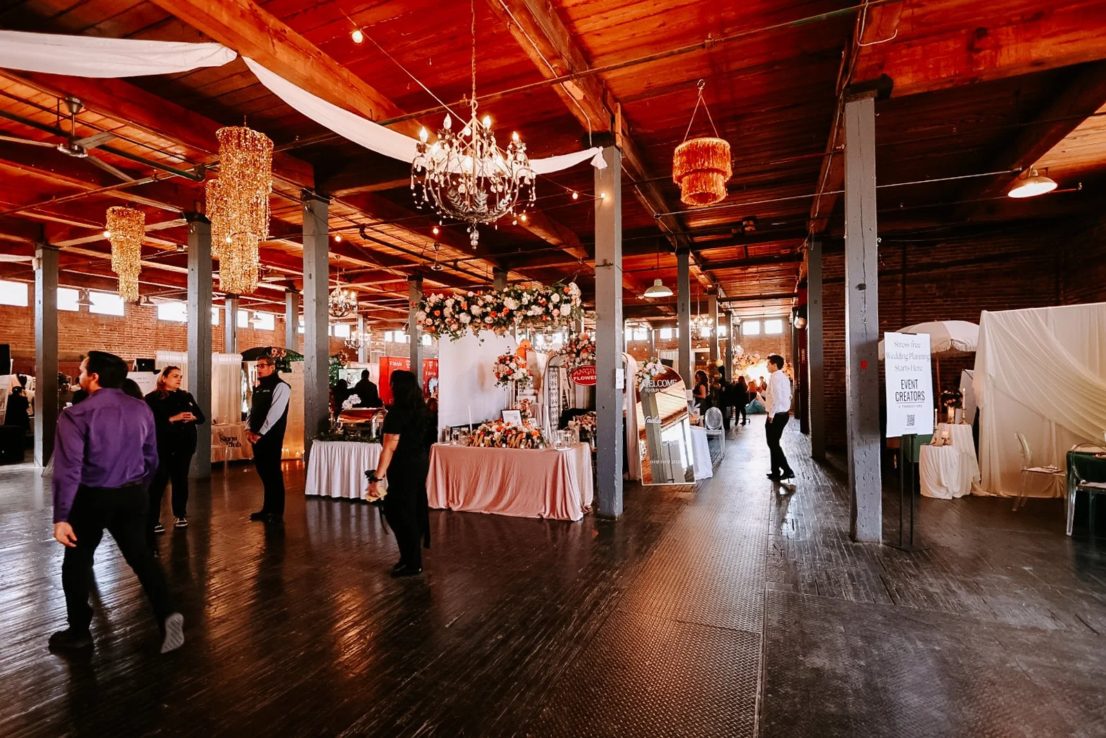Epic-Railyard-Venue-Wedding-Expo-6.jpg