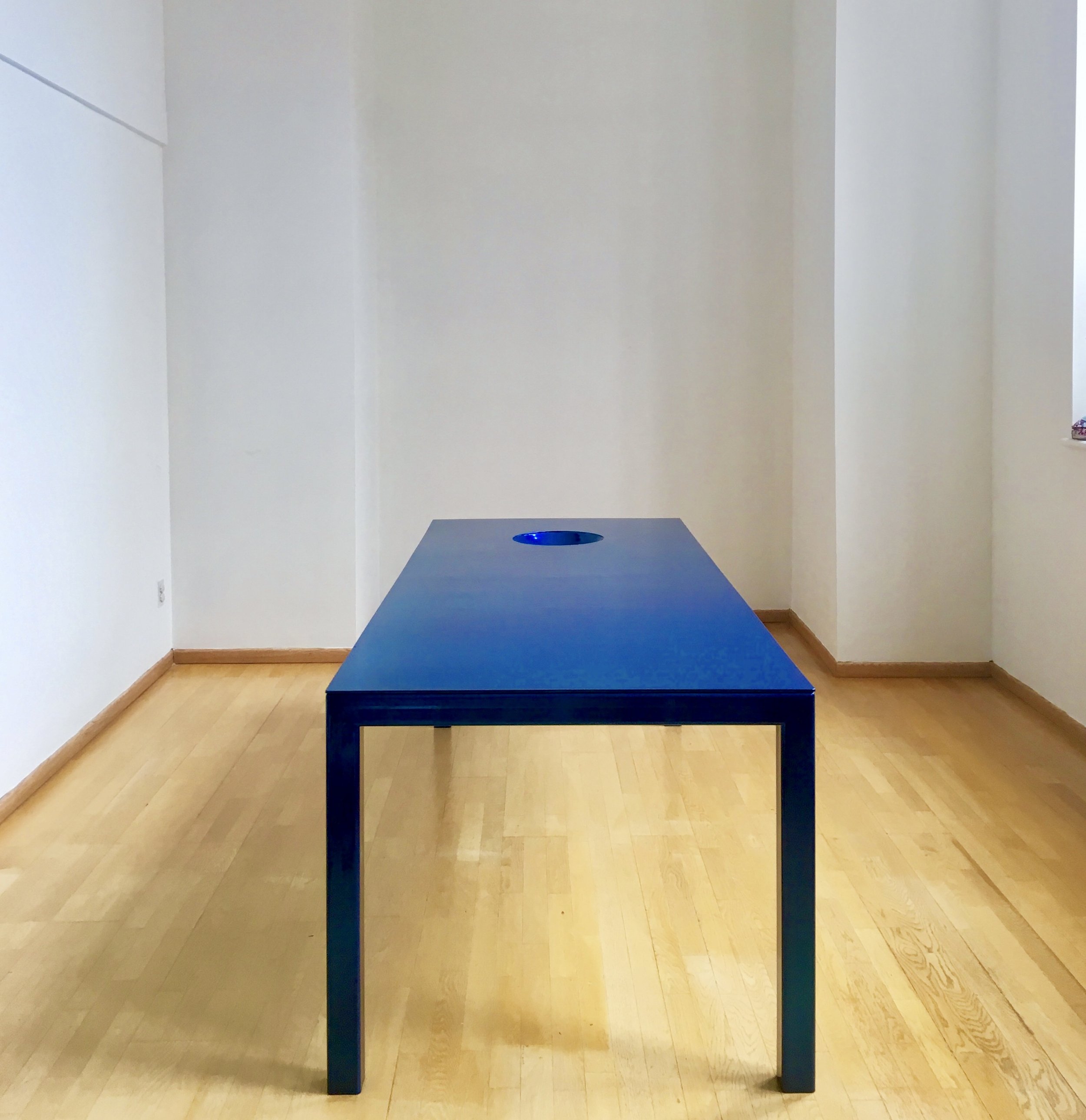 Zwetzich Dining Table - Sleek design, crafted from durable steel, features a paper-thin 3/16" table top and a seamless inset bowl. Supported by elegant 4"x4" steel legs, this modern work of art will elevate every dining experience..
|Powder Coated St