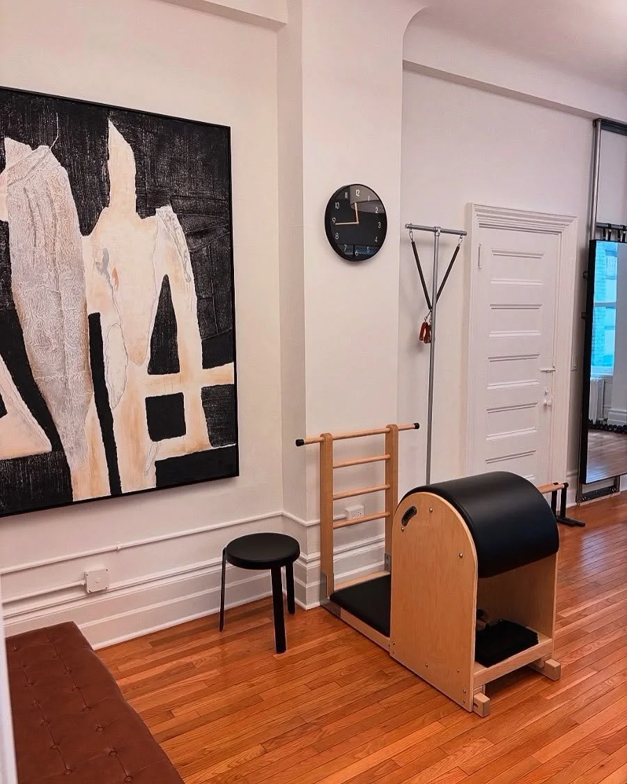 artWERK, elixirs, PILATES

#pilates #nycpilates #pilatesstudio #ﬁtness #fitnesslife #fitlife #mendopilates #pilatesmen #fitnessdesign #blackandwhitepainting #drawings #garrolgayden