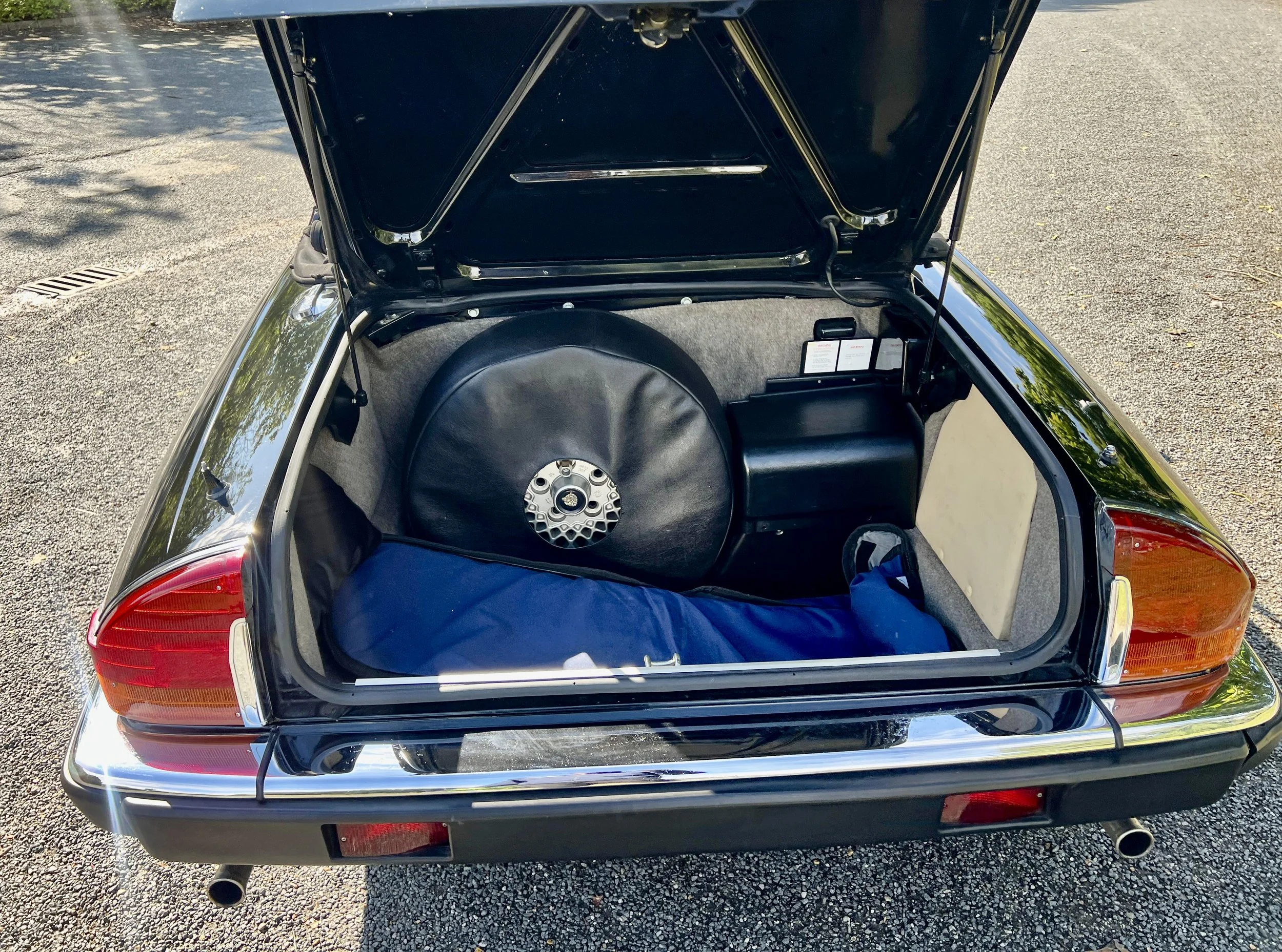 1990-Jaguar-XJS-G941CAN-IMG-21.jpg