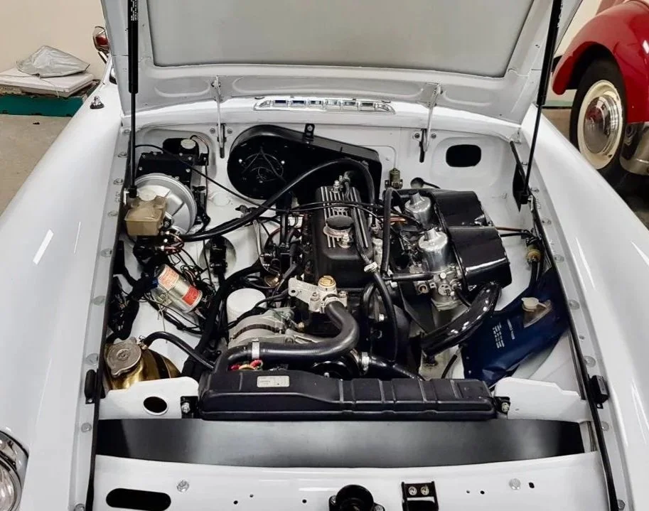 MGB+GT+-+IMG+2.jpg