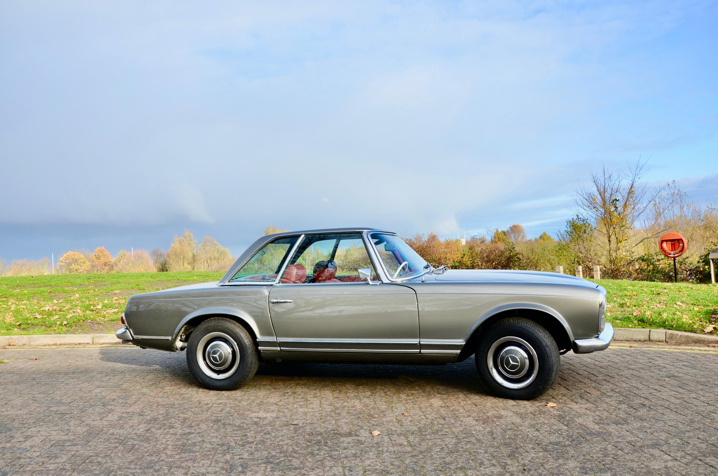 Mercedes 230SL - IMG 1.jpg